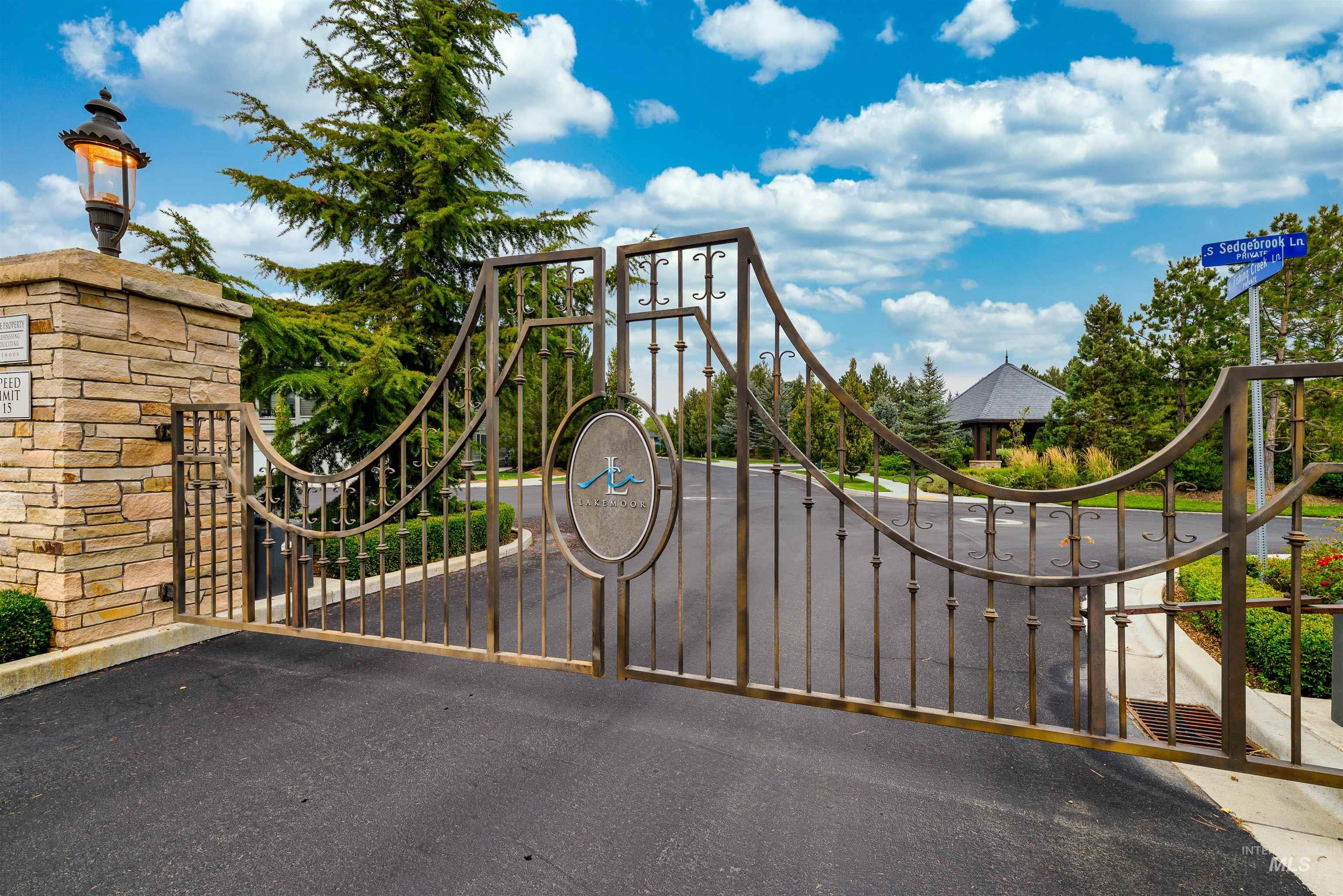 393 E Fishing Creek Lane, Eagle, Idaho 83616, 4 Bedrooms, 3.5 Bathrooms, Residential For Sale, Price $1,299,900, 98994606