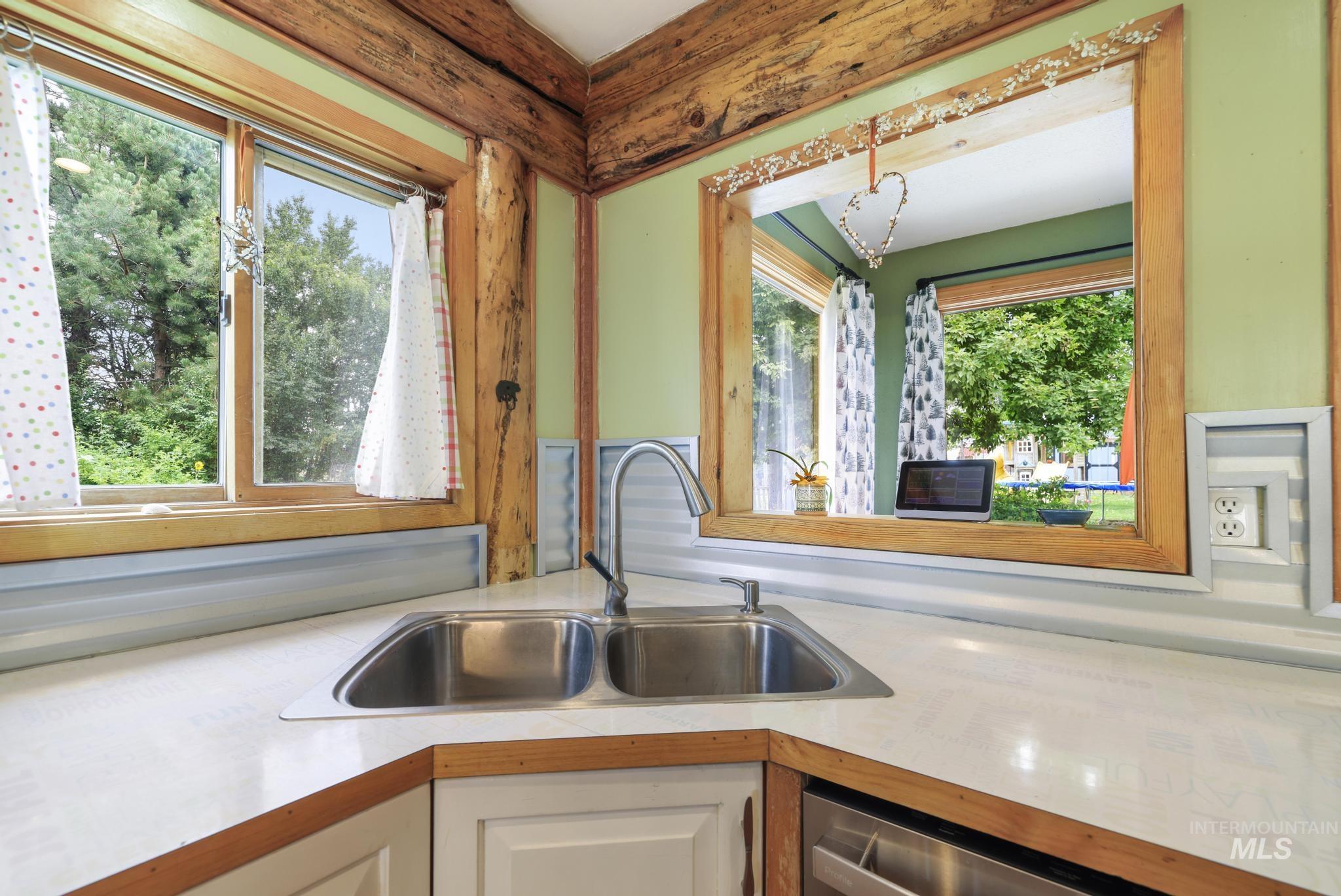 1665 E 1100 S, Eden, Idaho 83325, 3 Bedrooms, 2.5 Bathrooms, Residential For Sale, Price $599,000,MLS 98994613