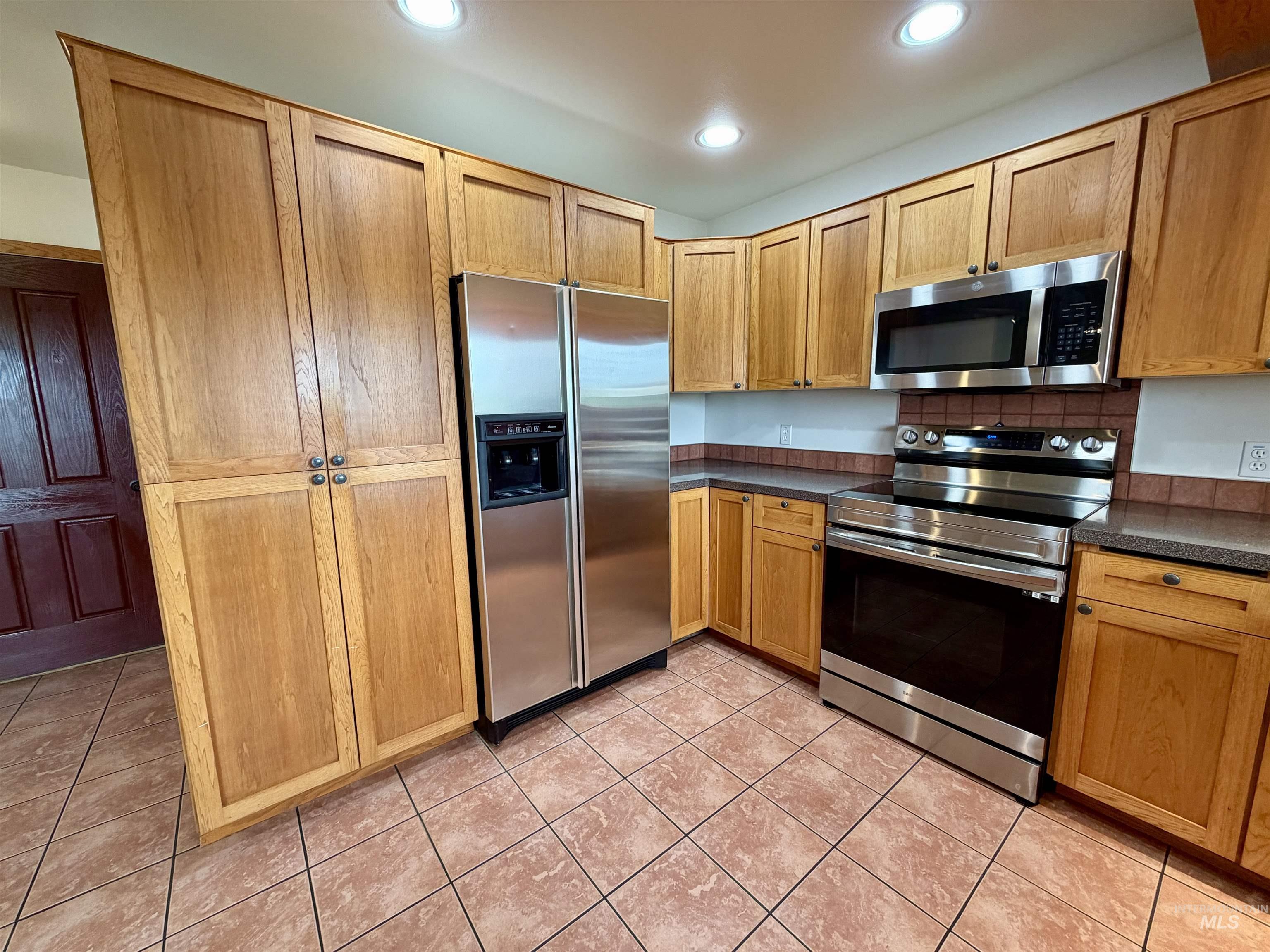 793 Indian Hills Dr, Moscow, Idaho 83843, 5 Bedrooms, 3 Bathrooms, Residential For Sale, Price $695,000,MLS 98994616