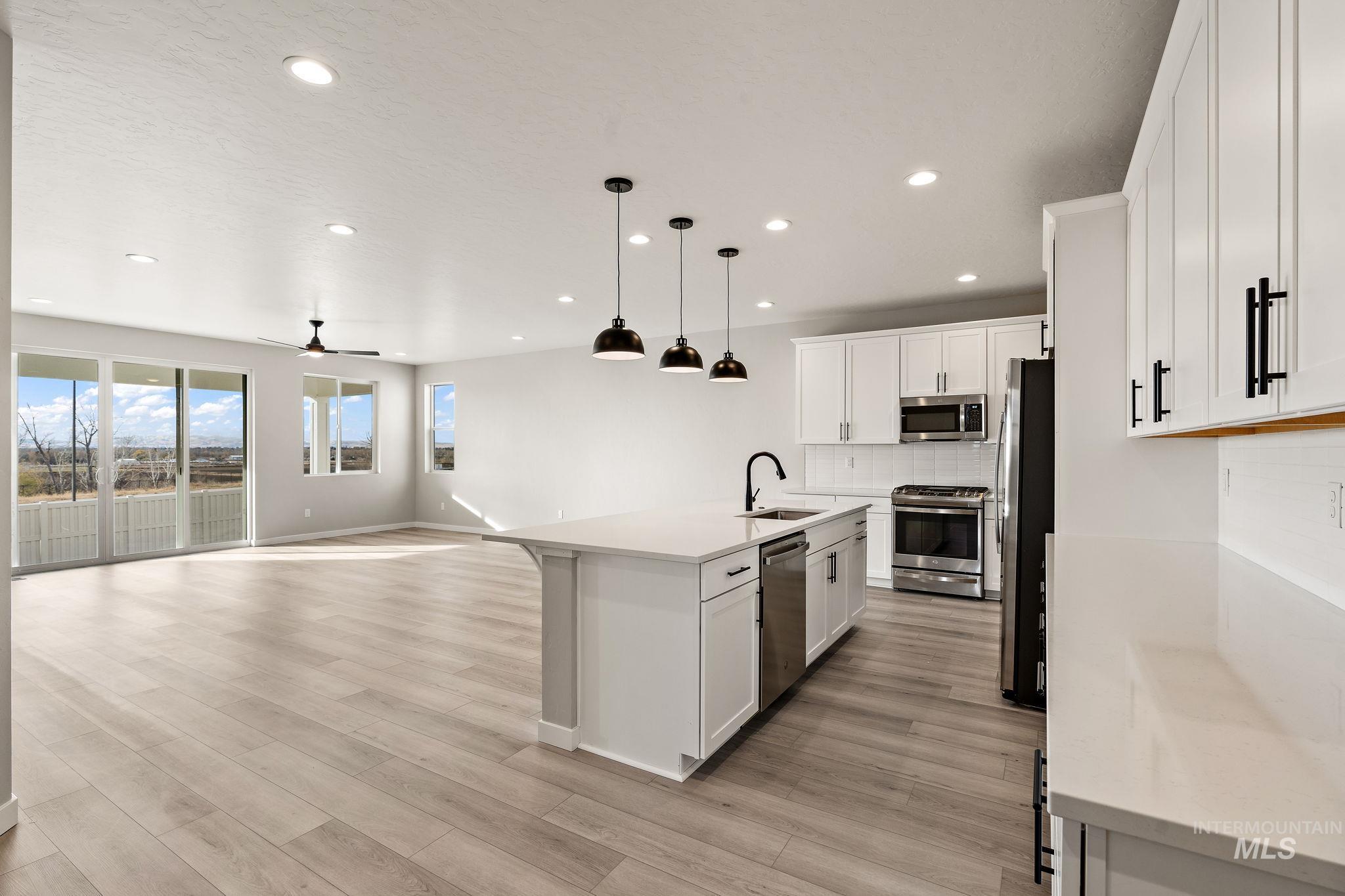 2408 N Black Fire Ave., Star, Idaho 83669, 3 Bedrooms, 2 Bathrooms, Residential For Sale, Price $539,990, 98994620