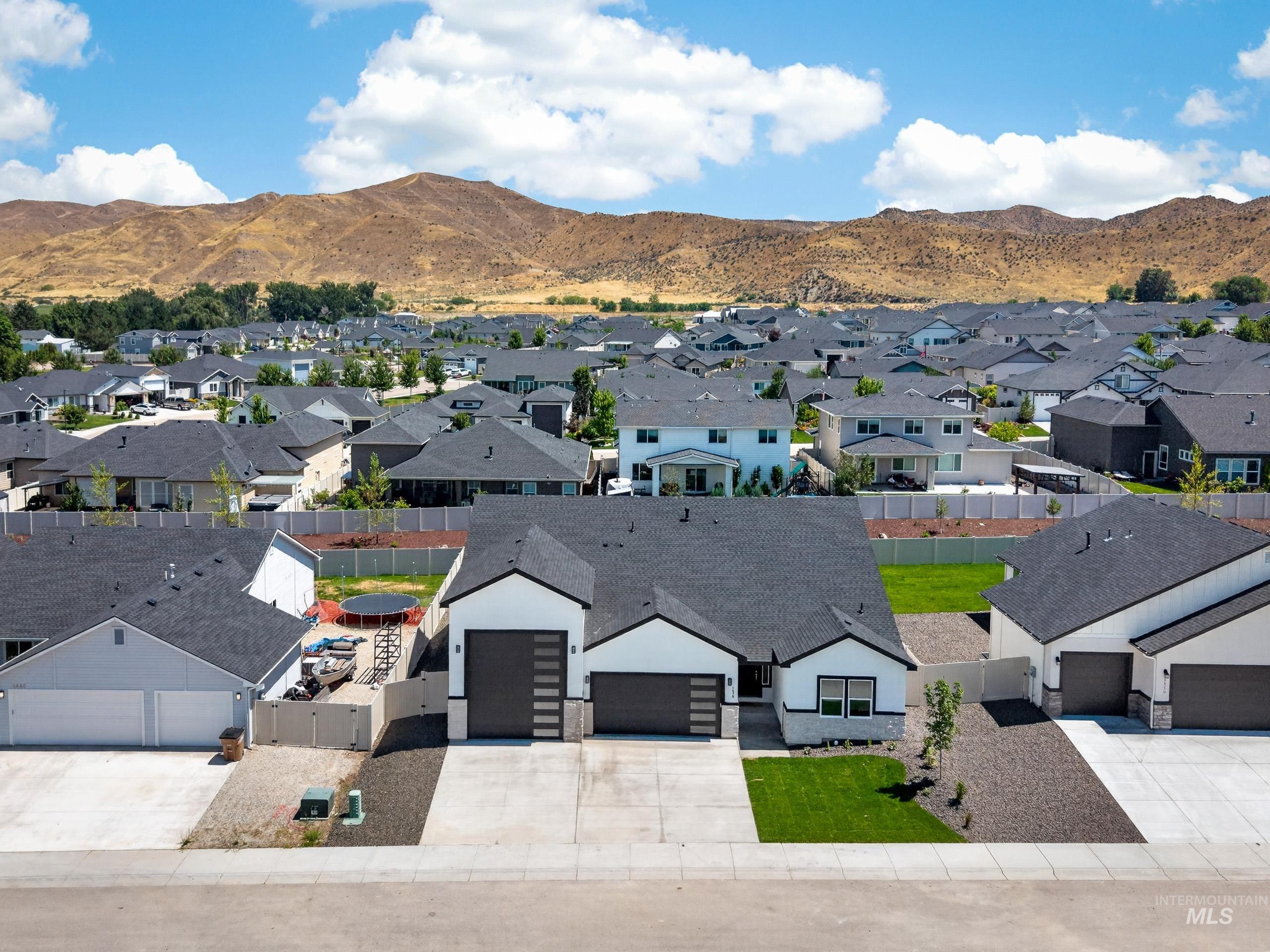 1470 Castle Way, Emmett, Idaho 83617, 3 Bedrooms, 2 Bathrooms, Residential For Sale, Price $600,000, 98994623