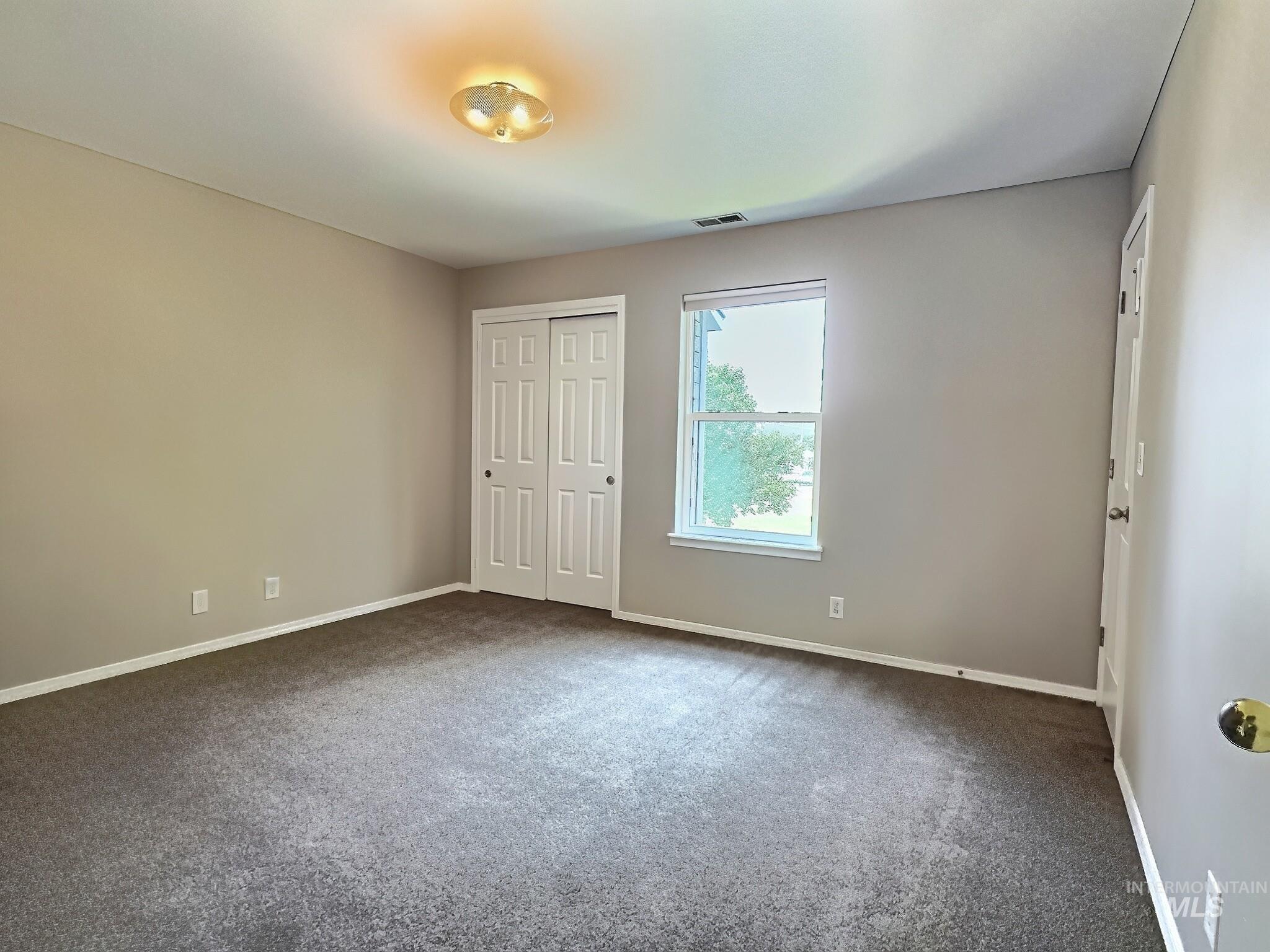 19 E King St, Meridian, Idaho 83642, 2 Bedrooms, 2.5 Bathrooms, Residential For Sale, Price $324,900, 98994624