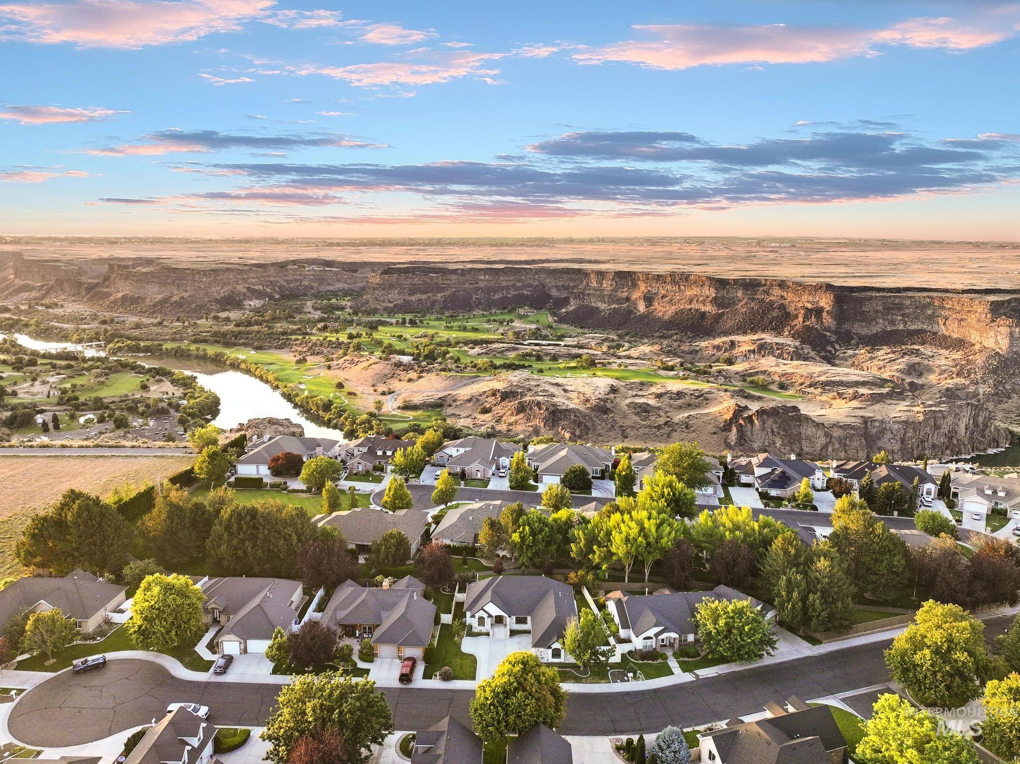 685 Canyon Park Ave, Twin Falls, Idaho 83301, 4 Bedrooms, 3 Bathrooms, Residential For Sale, Price $995,000, 98994625