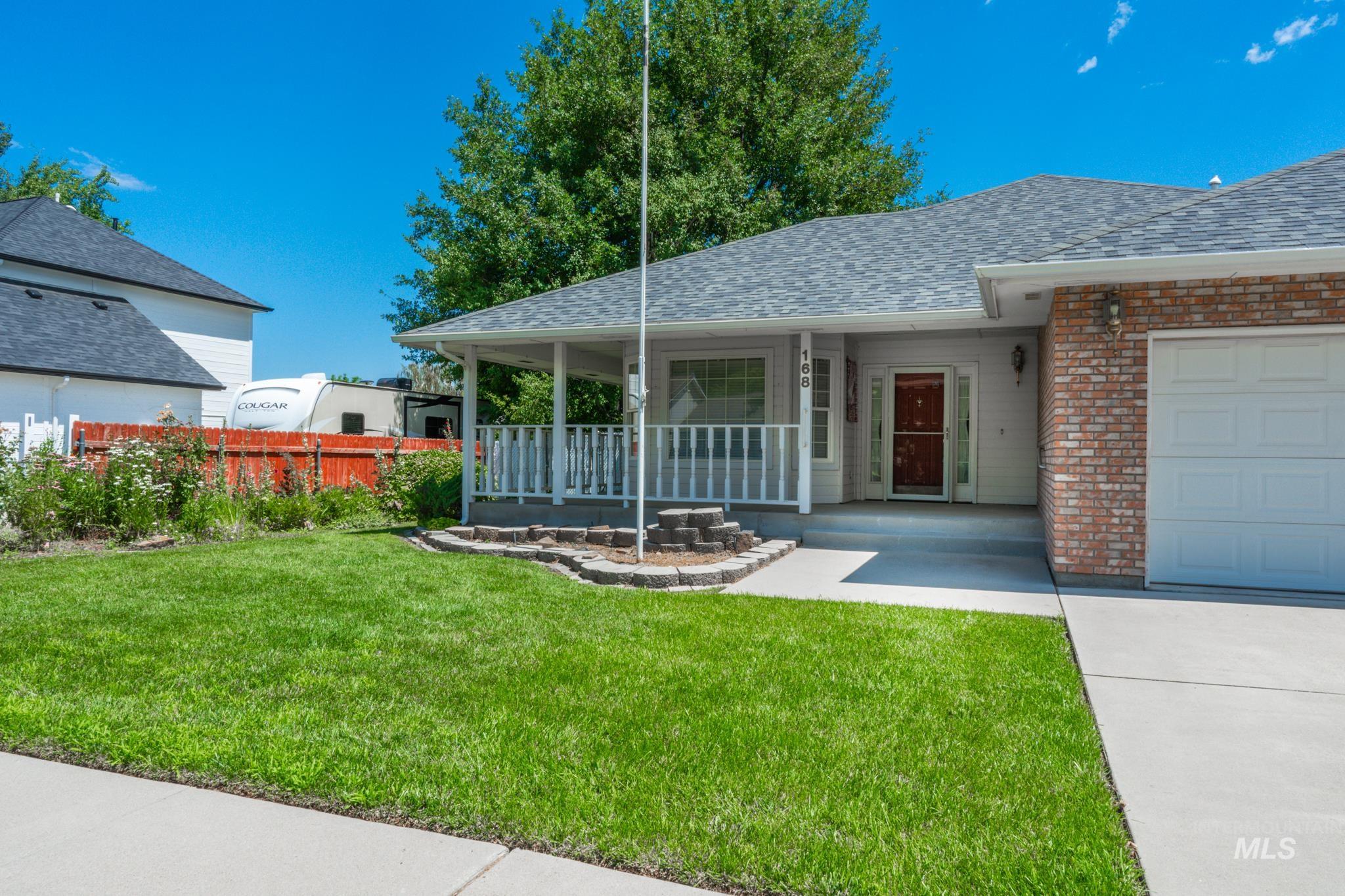 168 SW 19th St, Ontario, Oregon 97914, 3 Bedrooms, 2 Bathrooms, Residential For Sale, Price $389,000, 98994633