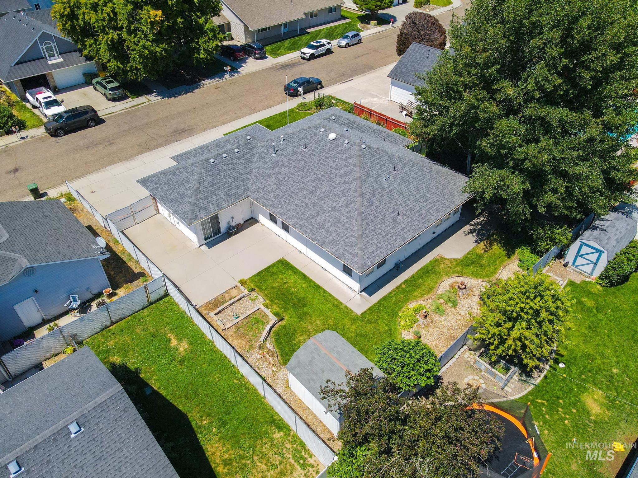 168 SW 19th St, Ontario, Oregon 97914, 3 Bedrooms, 2 Bathrooms, Residential For Sale, Price $389,000, 98994633