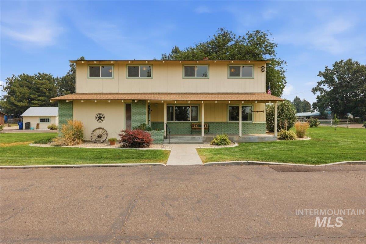 105 NE 16th, Fruitland, Idaho 83619, 5 Bedrooms, 3 Bathrooms, Residential For Sale, Price $599,900,MLS 98994640