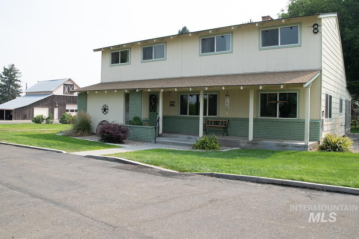 105 NE 16th, Fruitland, Idaho 83619, 5 Bedrooms, 3 Bathrooms, Residential For Sale, Price $599,900, 98994640