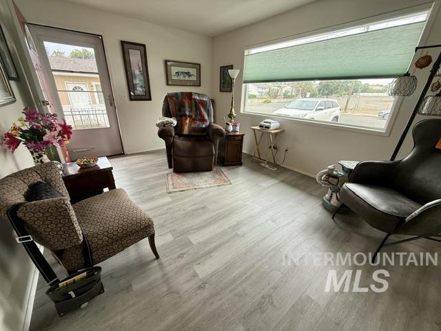 1447 10th Street, Clarkston, Washington 99403, 2 Bedrooms, 1 Bathroom, Residential Income For Sale, Price $360,000,MLS 98994641