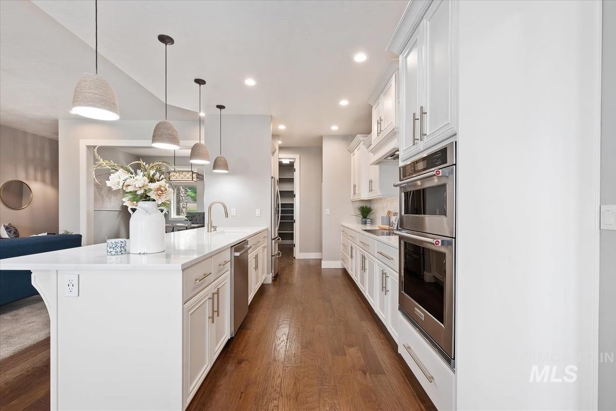 11223 West River Road, Caldwell, Idaho 83607, 4 Bedrooms, 5 Bathrooms, Residential For Sale, Price $1,349,000, 98994642