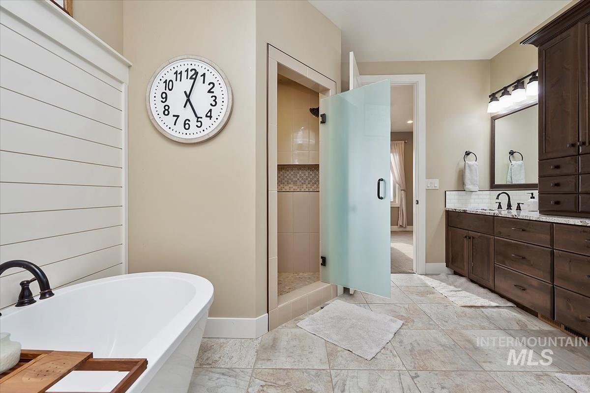 11223 West River Road, Caldwell, Idaho 83607, 4 Bedrooms, 5 Bathrooms, Residential For Sale, Price $1,349,000, 98994642