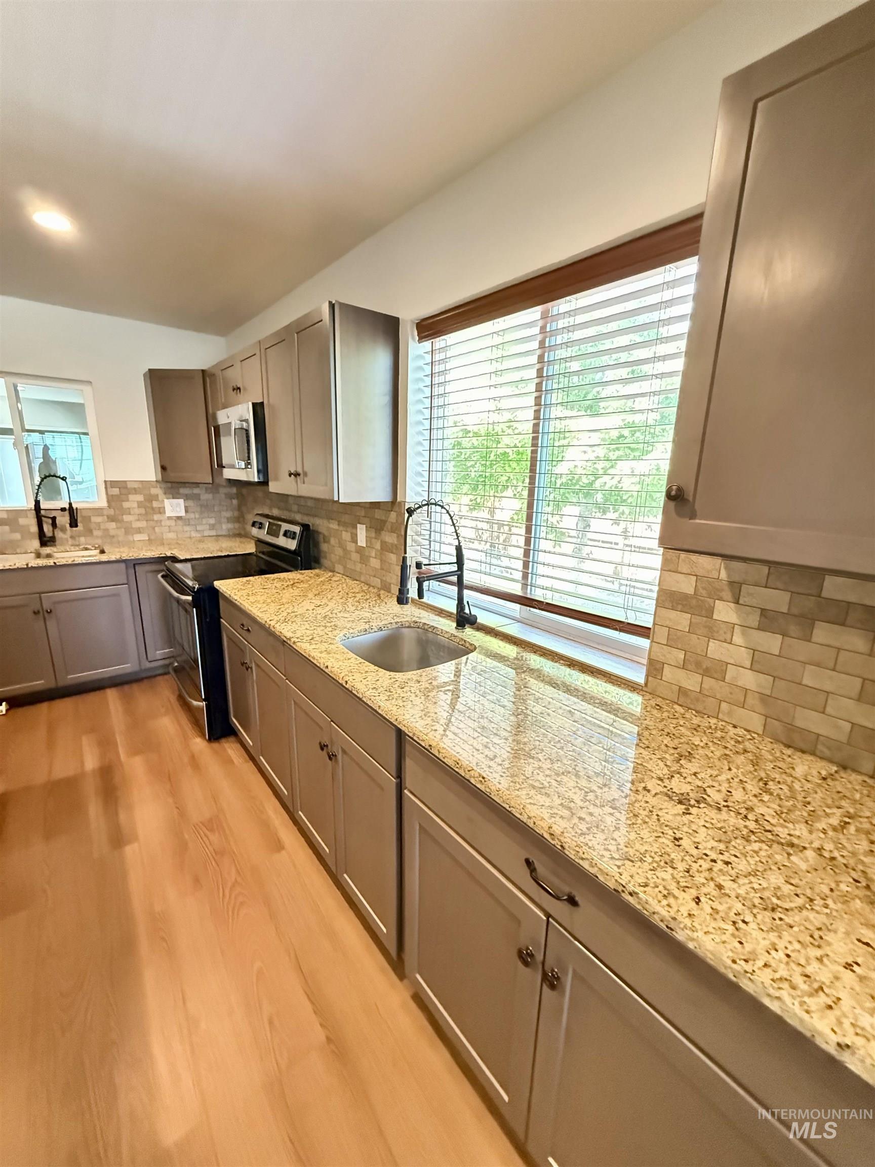 329 11th Ave N, Buhl, Idaho 83316, 3 Bedrooms, 2 Bathrooms, Residential For Sale, Price $325,000, 98994646