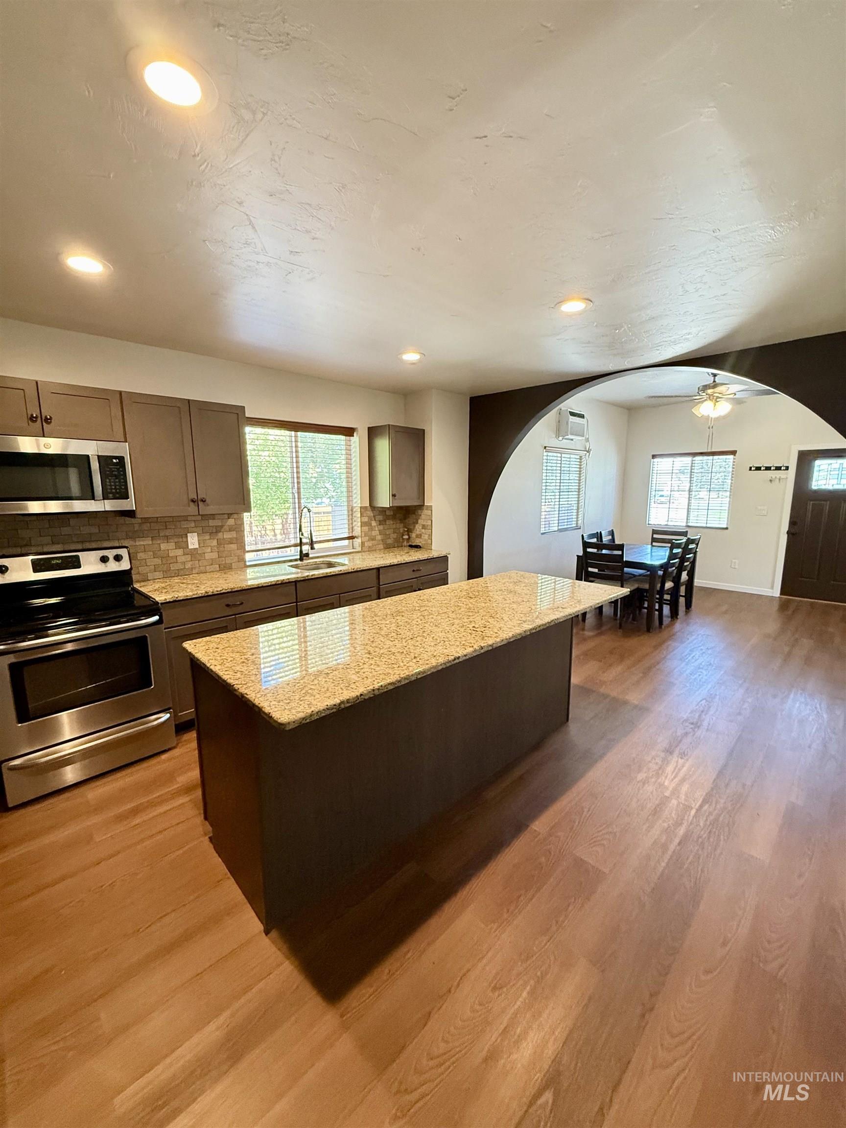 329 11th Ave N, Buhl, Idaho 83316, 3 Bedrooms, 2 Bathrooms, Residential For Sale, Price $325,000, 98994646