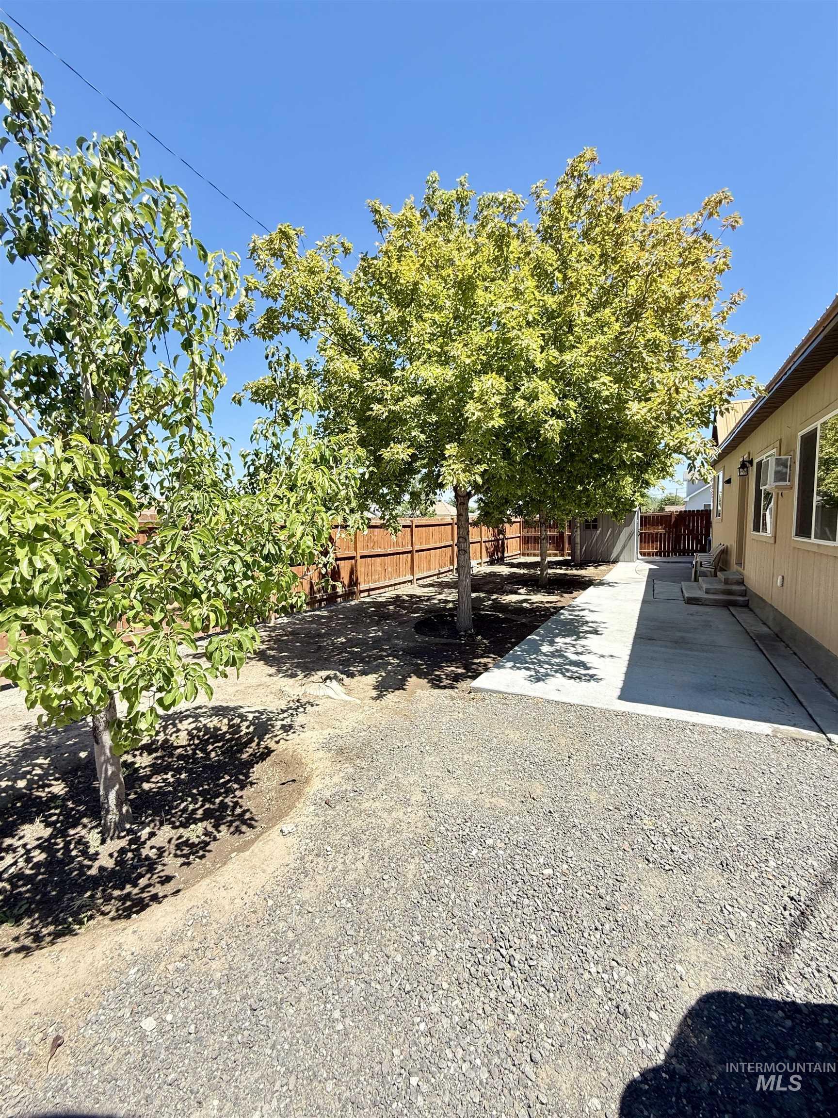 329 11th Ave N, Buhl, Idaho 83316, 3 Bedrooms, 2 Bathrooms, Residential For Sale, Price $325,000, 98994646