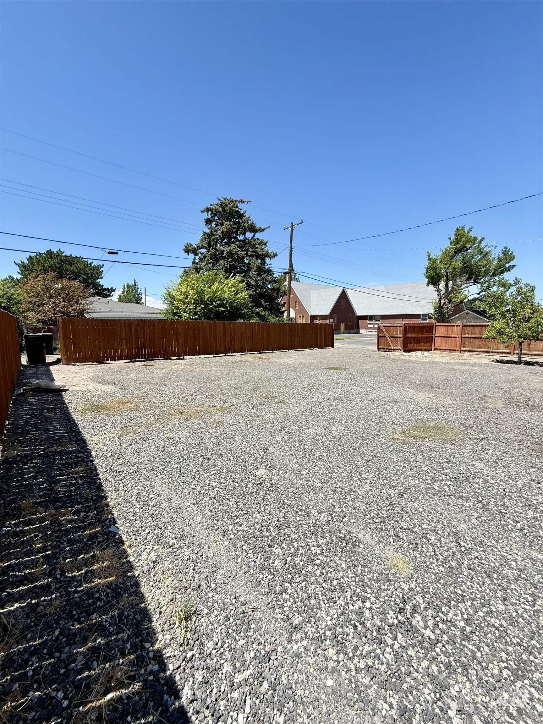 329 11th Ave N, Buhl, Idaho 83316, 3 Bedrooms, 2 Bathrooms, Residential For Sale, Price $325,000, 98994646