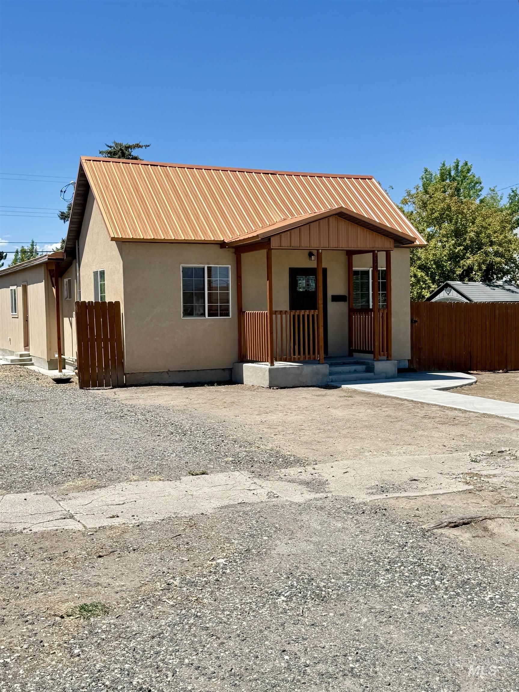 329 11th Ave N, Buhl, Idaho 83316, 3 Bedrooms, 2 Bathrooms, Residential For Sale, Price $325,000, 98994646