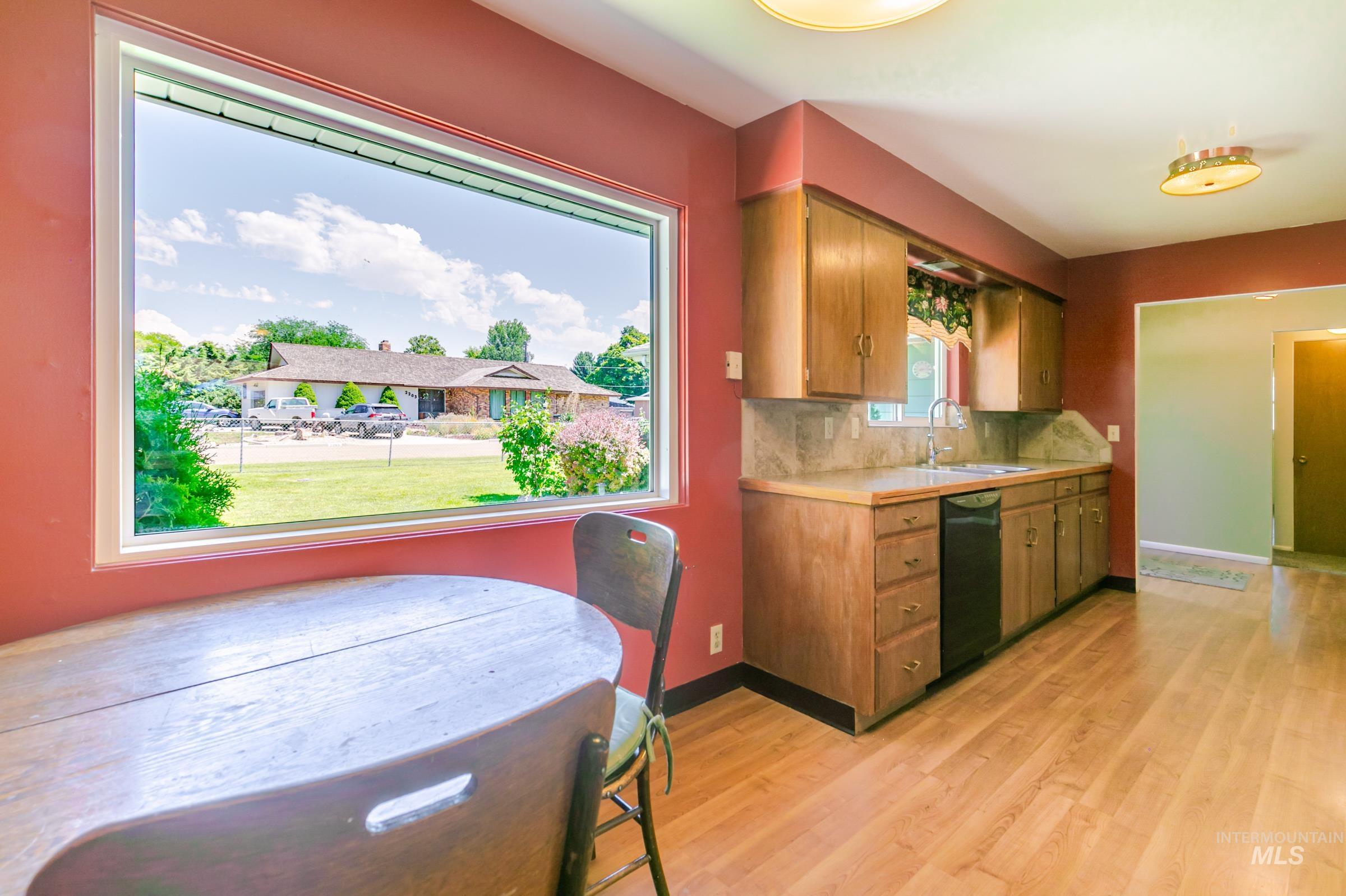 2202 Ellis Ave, Caldwell, Idaho 83605, 3 Bedrooms, 2 Bathrooms, Residential For Sale, Price $350,000, 98994648