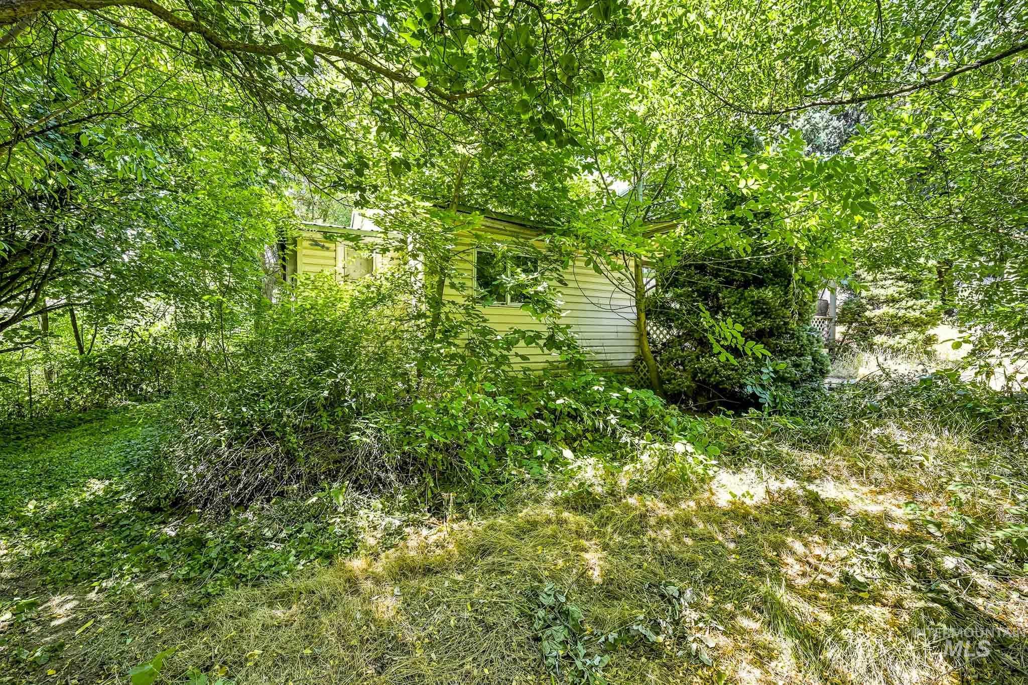 101 2nd St, Juliaetta, Idaho 83535, 2 Bedrooms, 1 Bathroom, Residential For Sale, Price $125,000, 98994649
