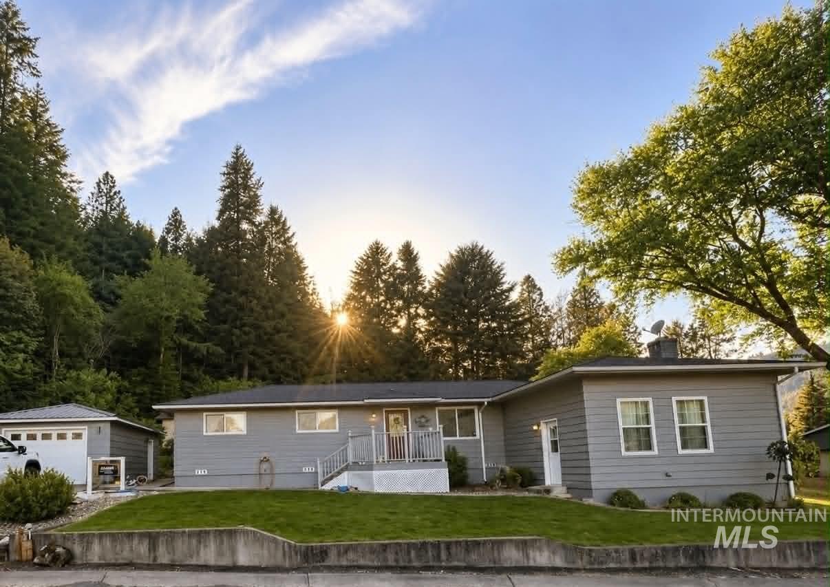 501 138th Street, Orofino, Idaho 83544, 4 Bedrooms, 1.5 Bathrooms, Residential For Sale, Price $405,000, 98994651
