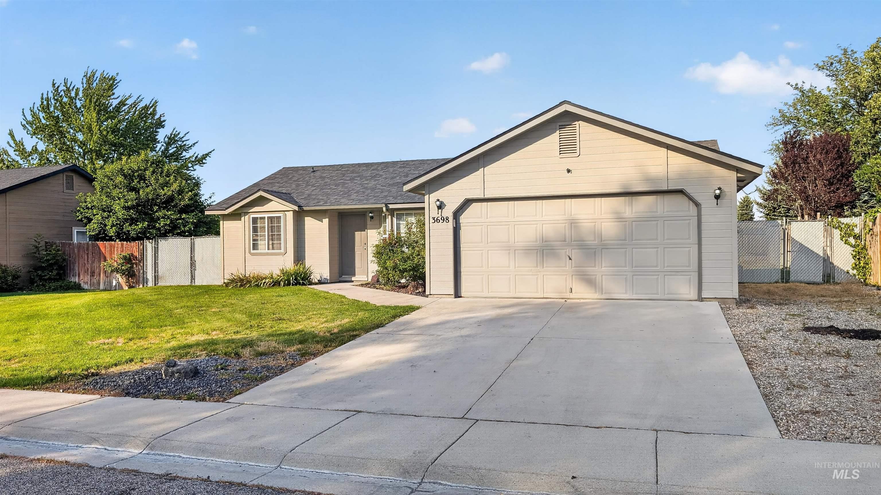 3698 S Peoria Way, Meridian, Idaho 83642, 3 Bedrooms, 2 Bathrooms, Residential For Sale, Price $395,000, 98994652