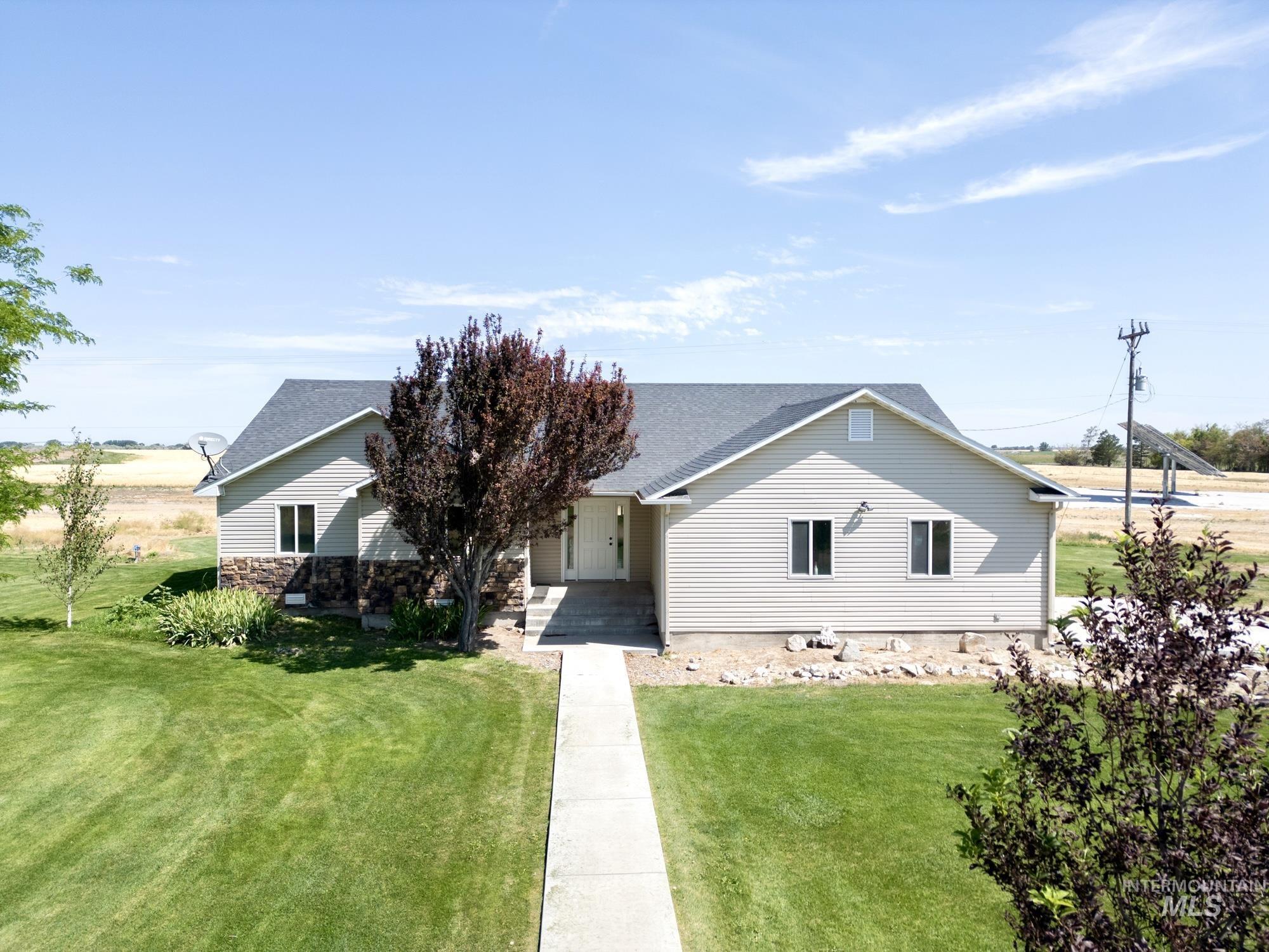 1240 E 600 N, Rupert, Idaho 83350, 3 Bedrooms, 2 Bathrooms, Residential For Sale, Price $433,000, 98994654