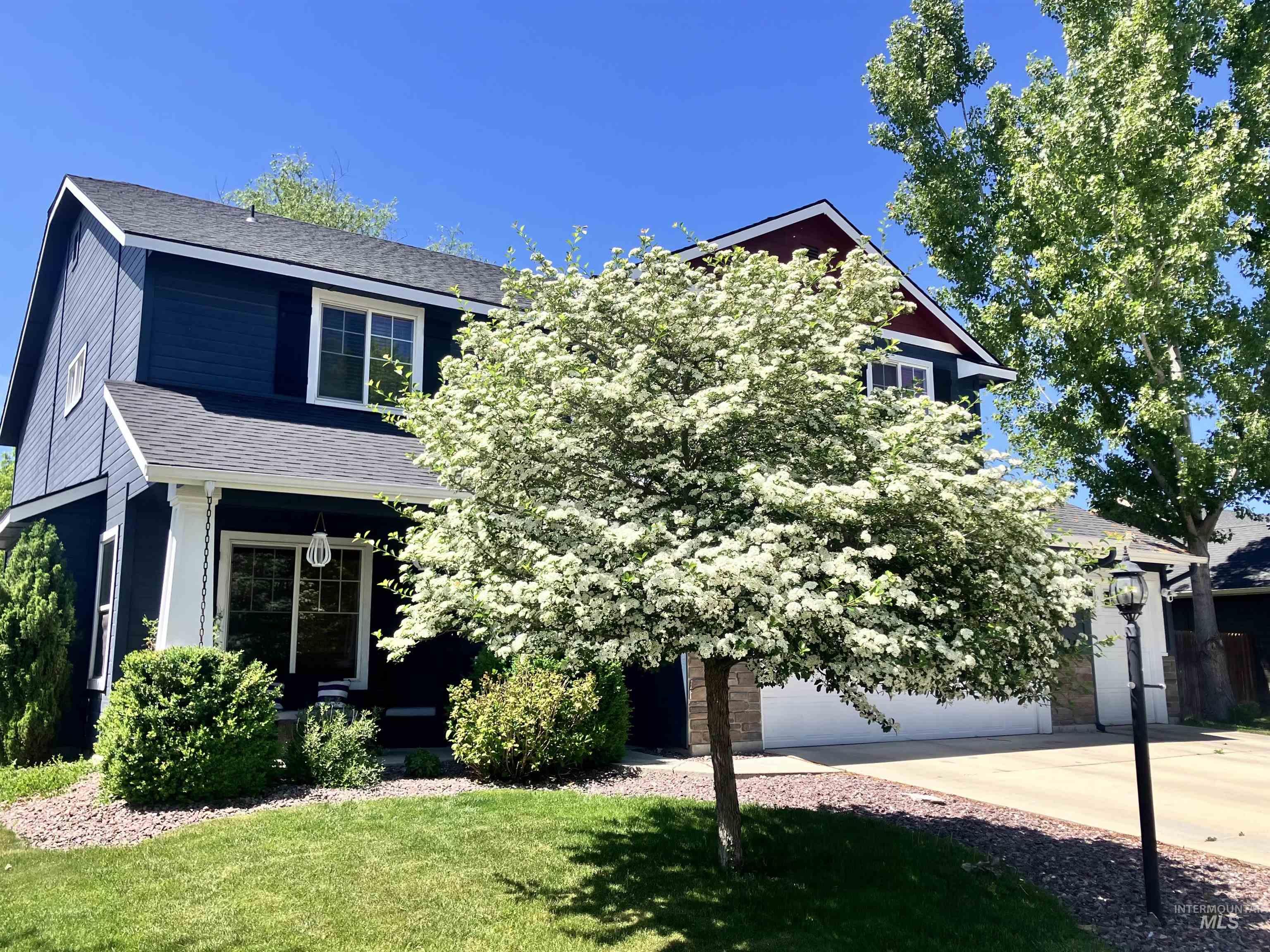 6287 Silver Elm Way, Meridian, Idaho 83646, 5 Bedrooms, 2.5 Bathrooms, Residential For Sale, Price $589,900, 98994658