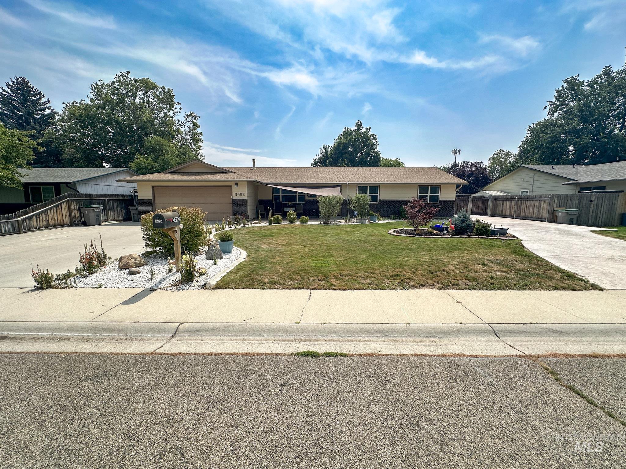 3492 N Frontier, Boise, Idaho 83713, 3 Bedrooms, 2 Bathrooms, Residential For Sale, Price $450,000,MLS 98994663