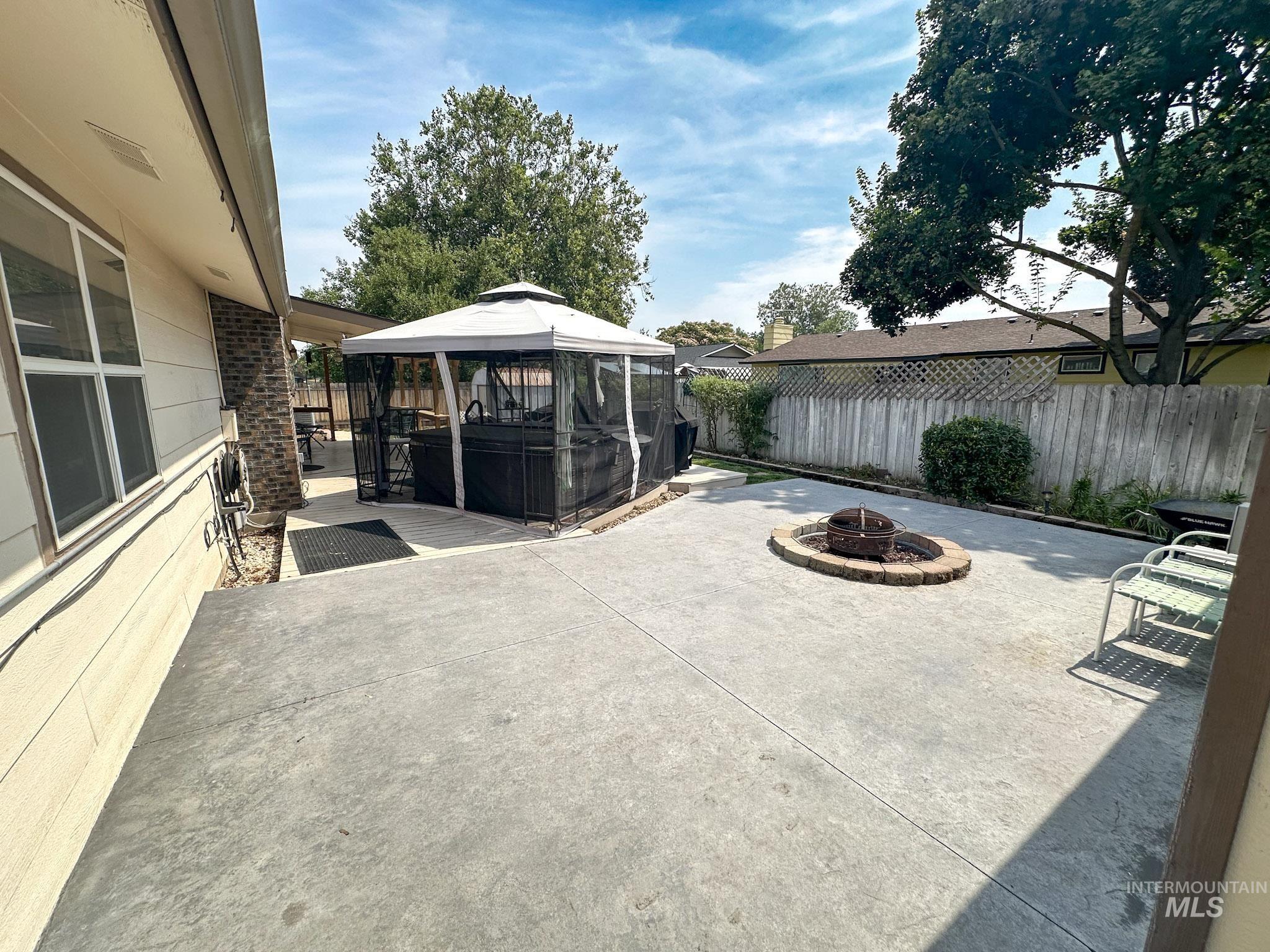 3492 N Frontier, Boise, Idaho 83713, 3 Bedrooms, 2 Bathrooms, Residential For Sale, Price $450,000, 98994663