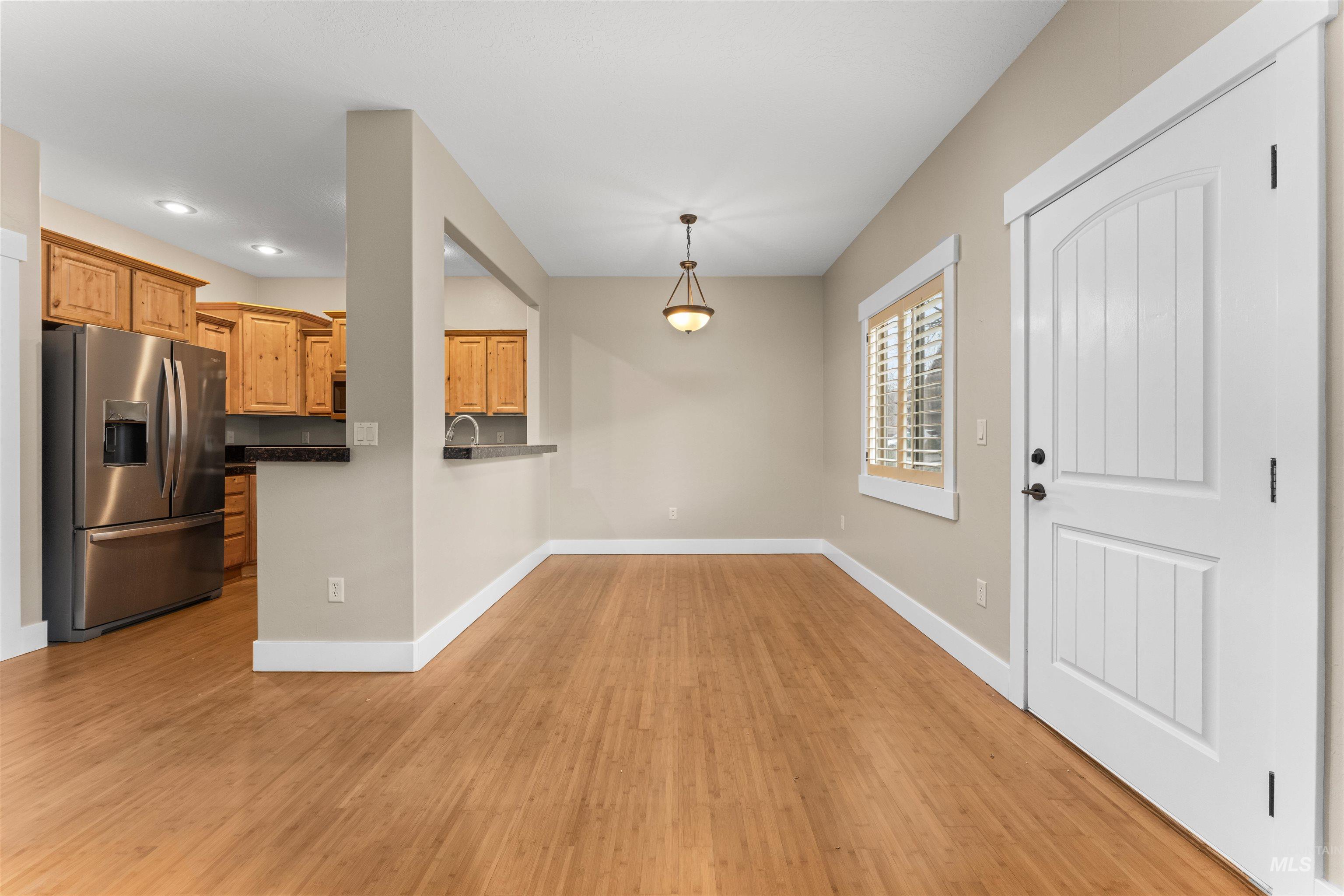5231 W Morris Hill Rd, Boise, Idaho 83706, 3 Bedrooms, 2.5 Bathrooms, Residential For Sale, Price $410,000,MLS 98994665