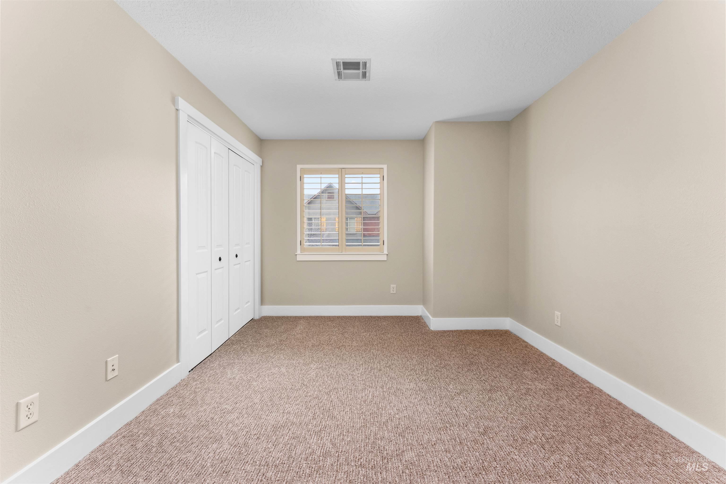 5231 W Morris Hill Rd, Boise, Idaho 83706, 3 Bedrooms, 2.5 Bathrooms, Residential For Sale, Price $410,000,MLS 98994665