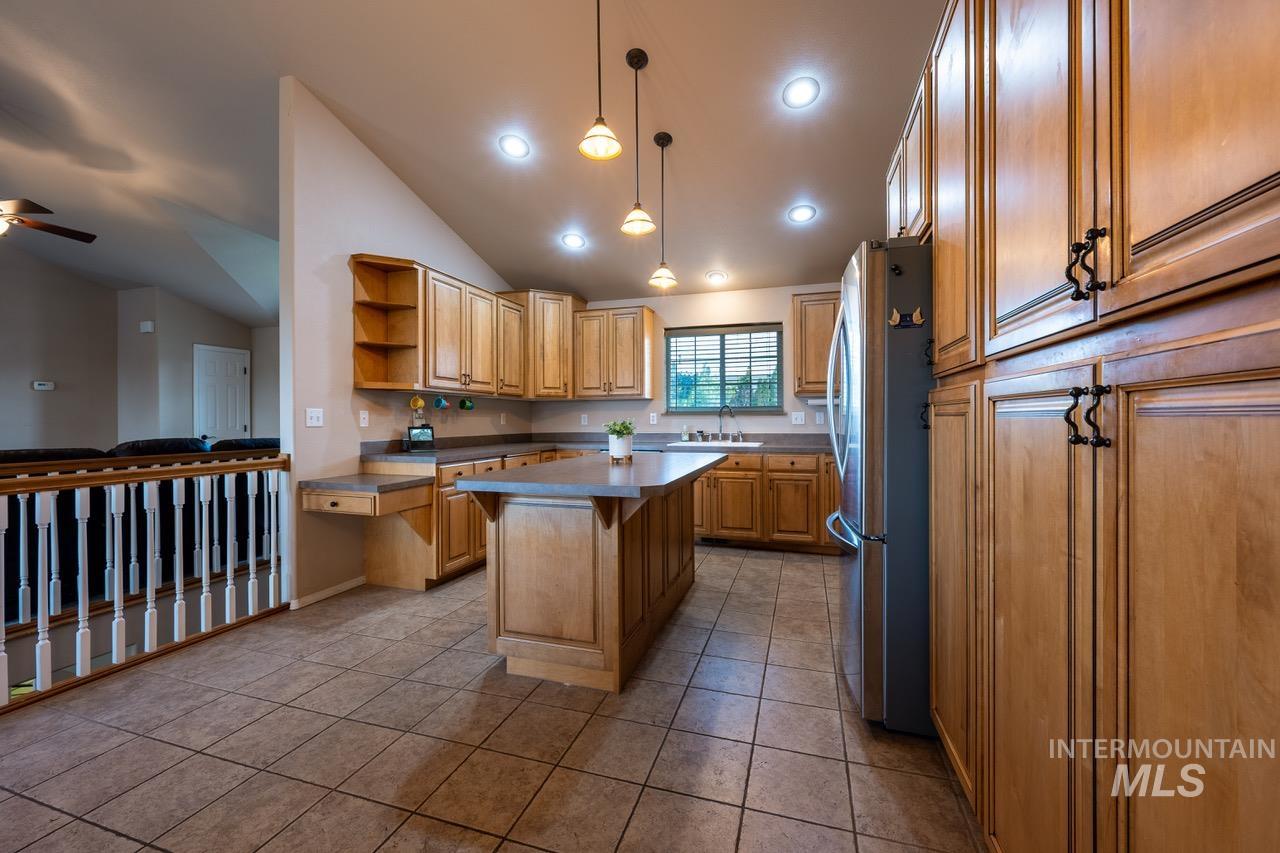 364 Pintail Ln, Moscow, Idaho 83843, 4 Bedrooms, 3 Bathrooms, Residential For Sale, Price $625,000, 98994667