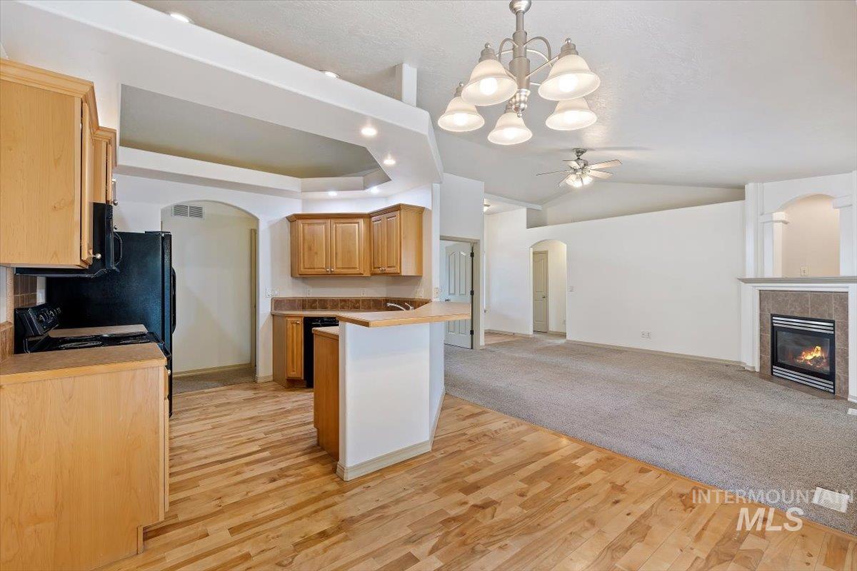 3901 N Price Way, Meridian, Idaho 83646, 3 Bedrooms, 2 Bathrooms, Residential For Sale, Price $490,000, 98994670