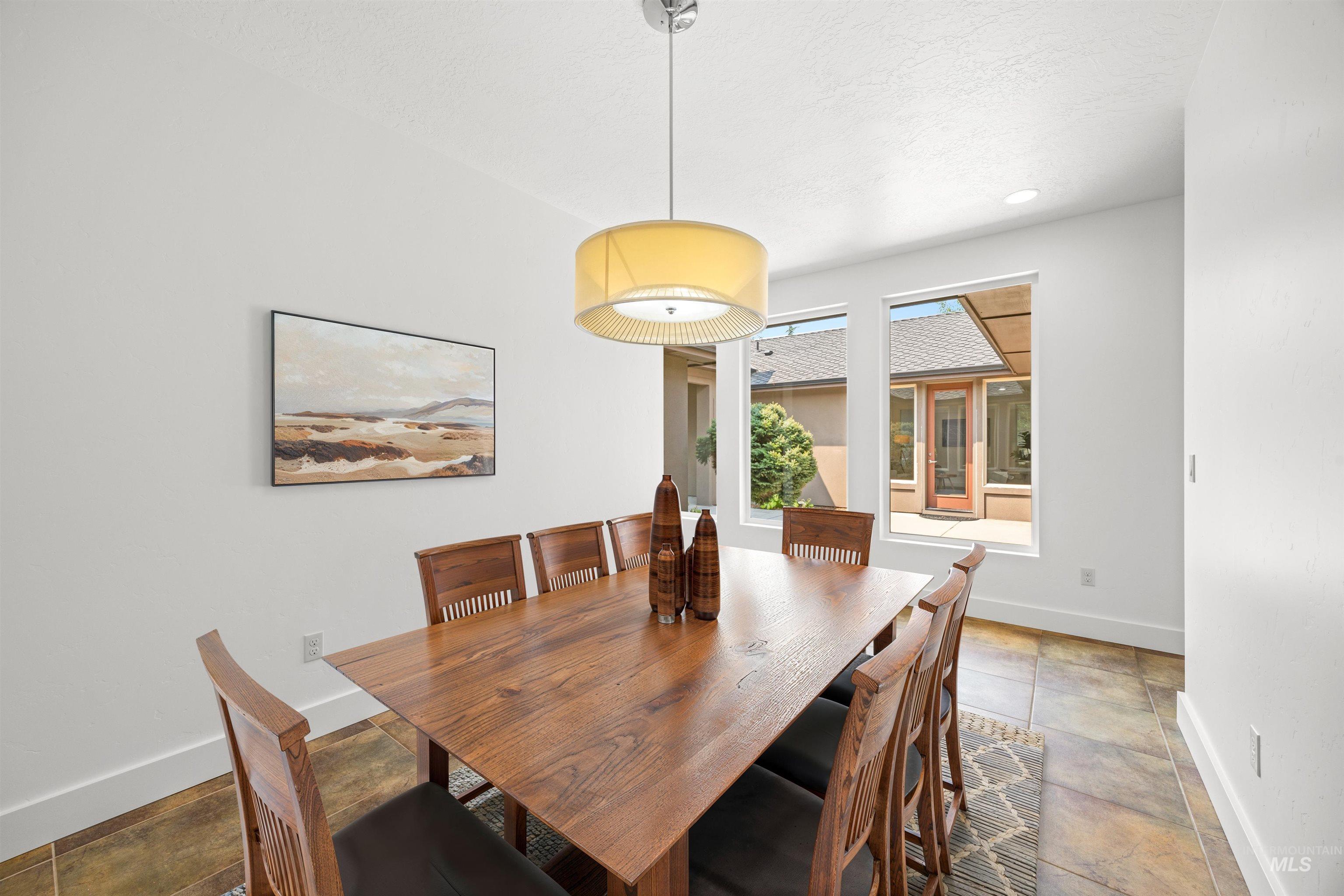568 E Lakebrook Lane, Eagle, Idaho 83616, 4 Bedrooms, 3.5 Bathrooms, Residential For Sale, Price $1,378,000,MLS 98994673