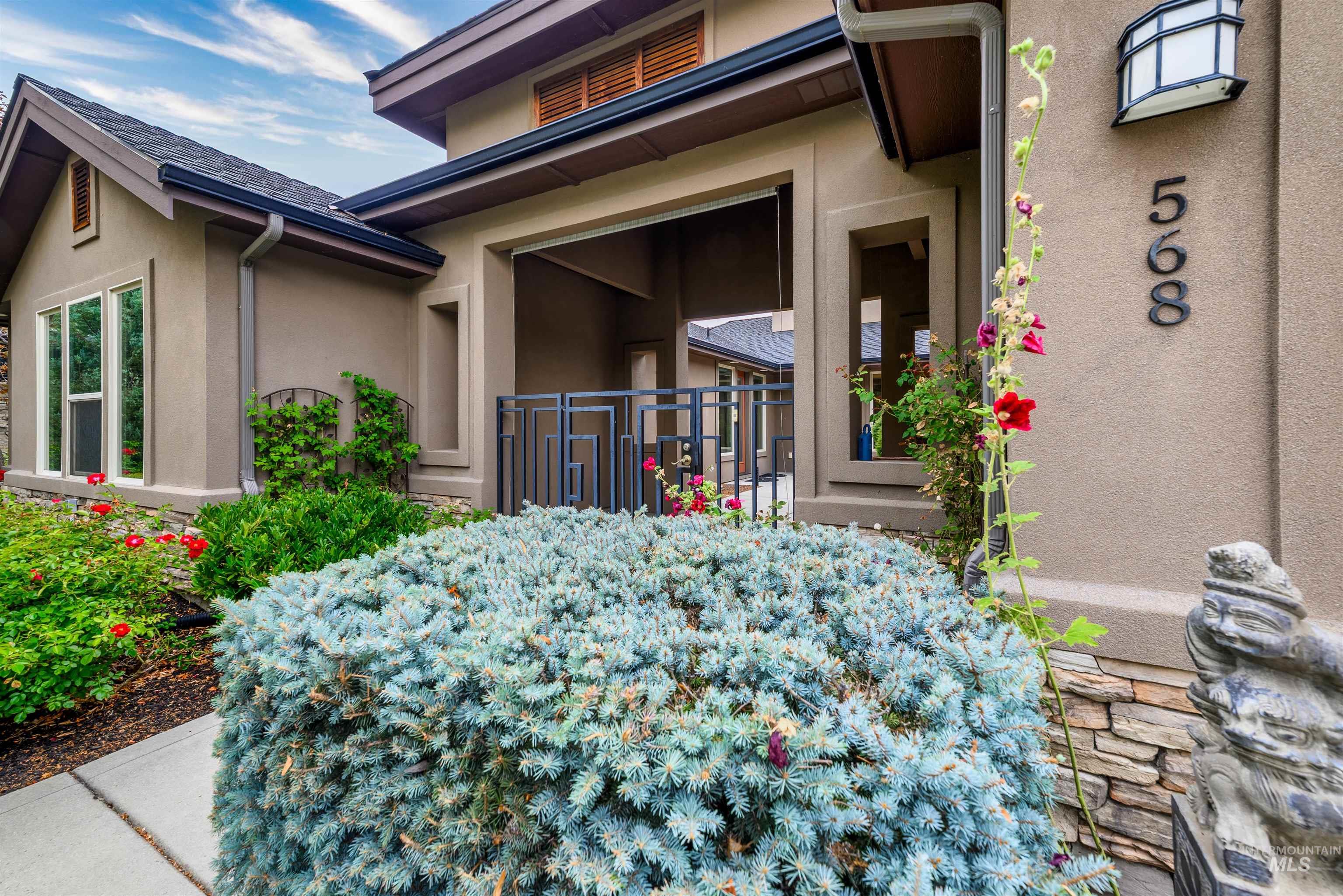 568 E Lakebrook Lane, Eagle, Idaho 83616, 4 Bedrooms, 3.5 Bathrooms, Residential For Sale, Price $1,378,000, 98994673