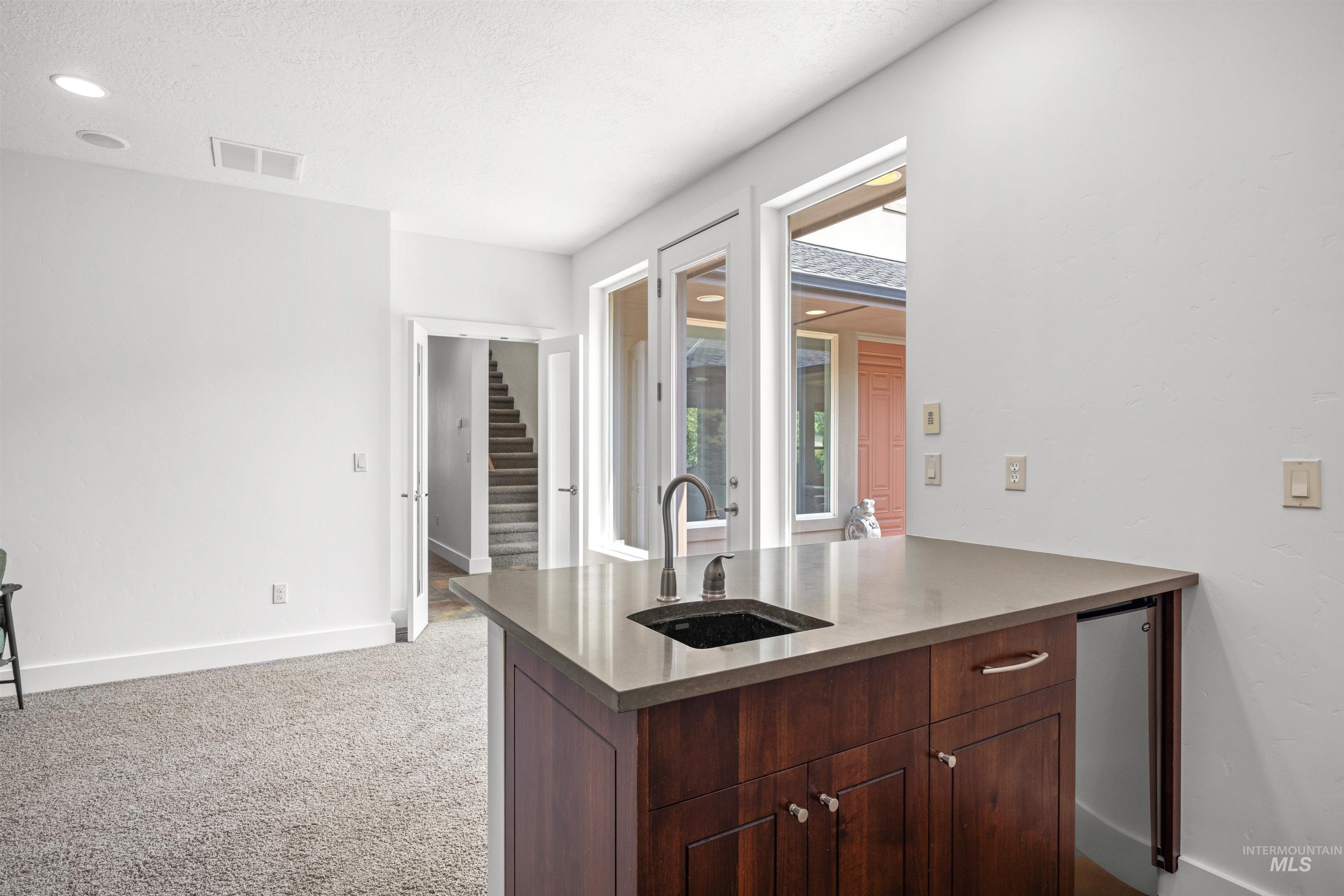 568 E Lakebrook Lane, Eagle, Idaho 83616, 4 Bedrooms, 3.5 Bathrooms, Residential For Sale, Price $1,378,000,MLS 98994673