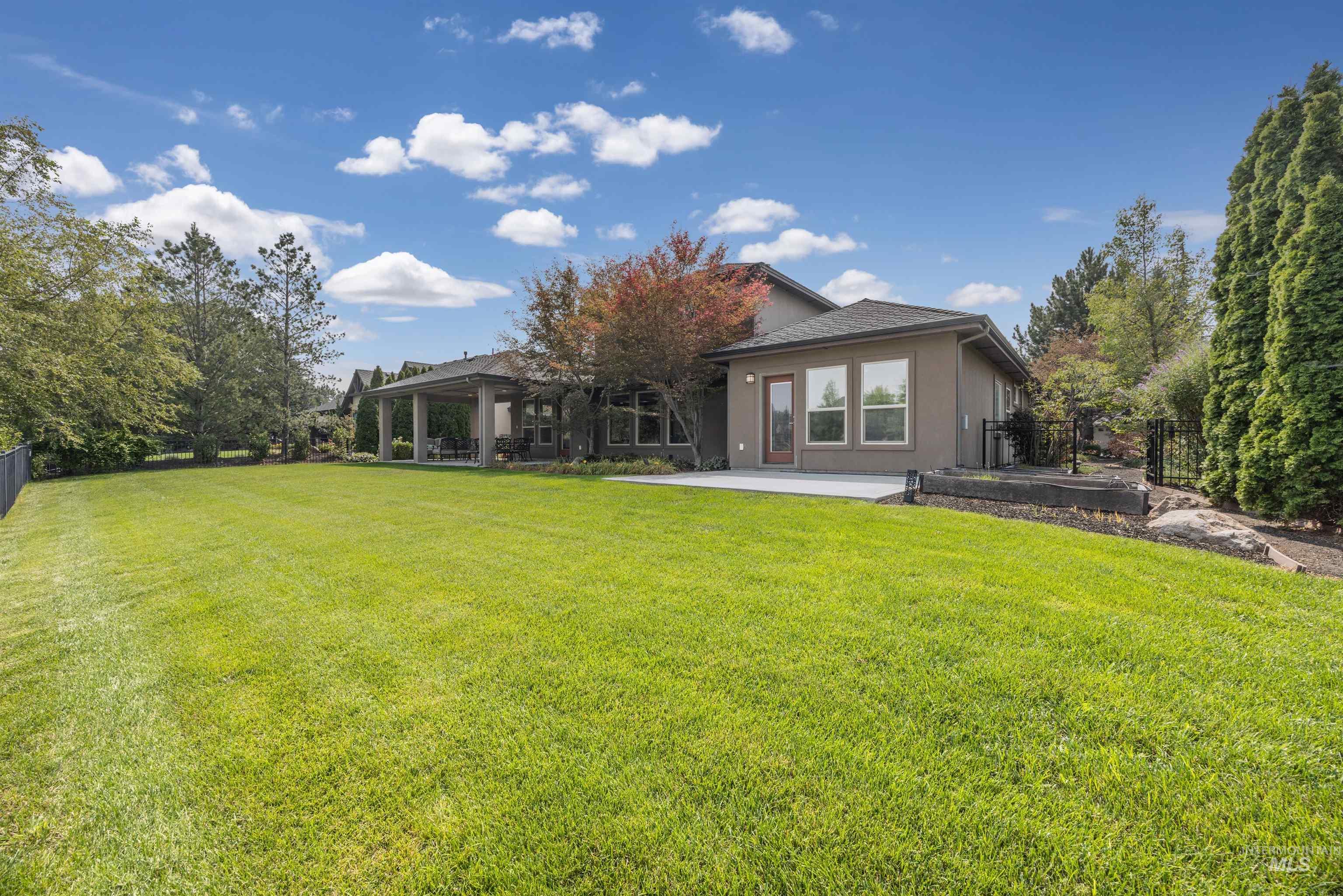 568 E Lakebrook Lane, Eagle, Idaho 83616, 4 Bedrooms, 3.5 Bathrooms, Residential For Sale, Price $1,378,000,MLS 98994673