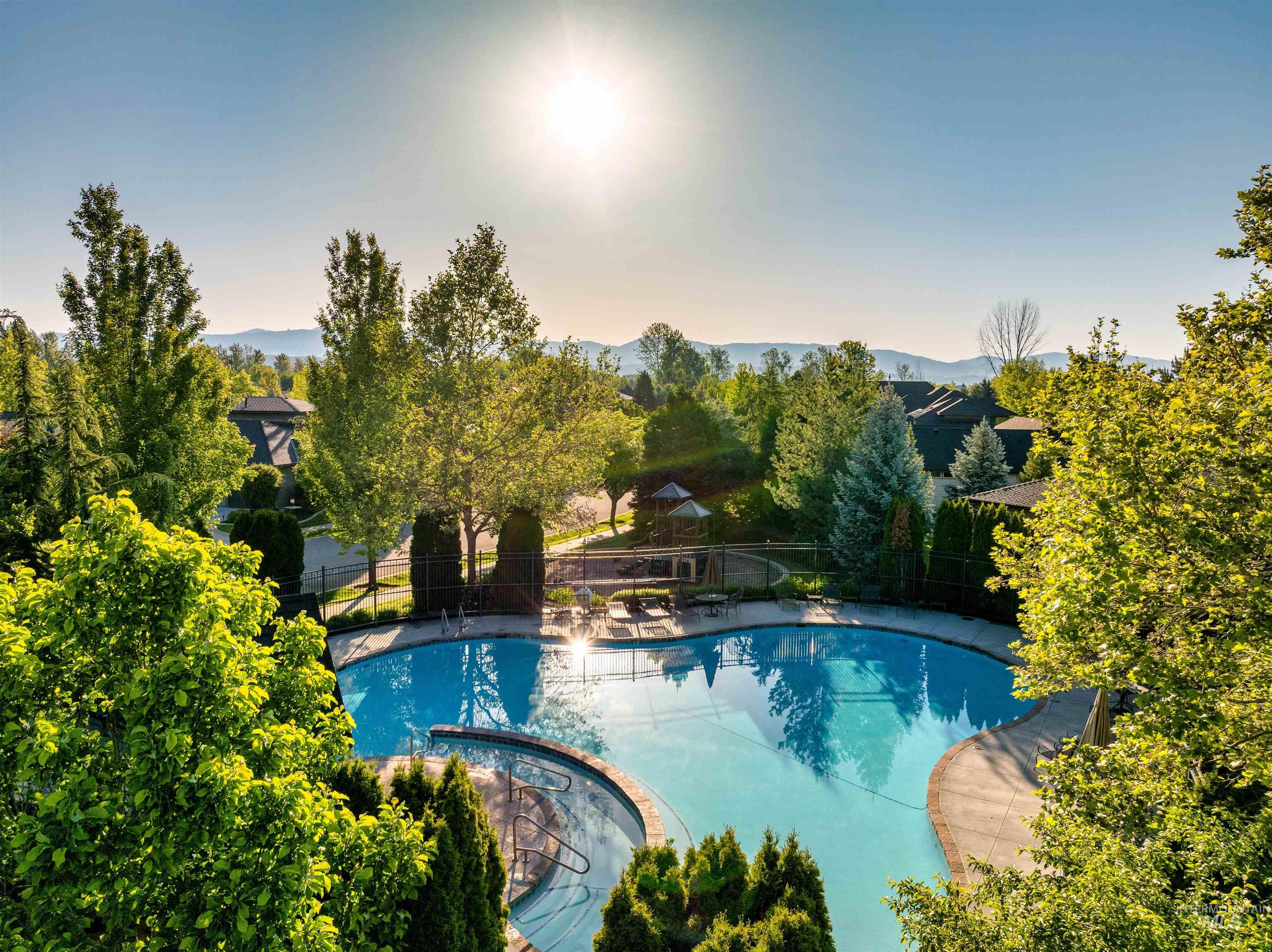 568 E Lakebrook Lane, Eagle, Idaho 83616, 4 Bedrooms, 3.5 Bathrooms, Residential For Sale, Price $1,378,000,MLS 98994673
