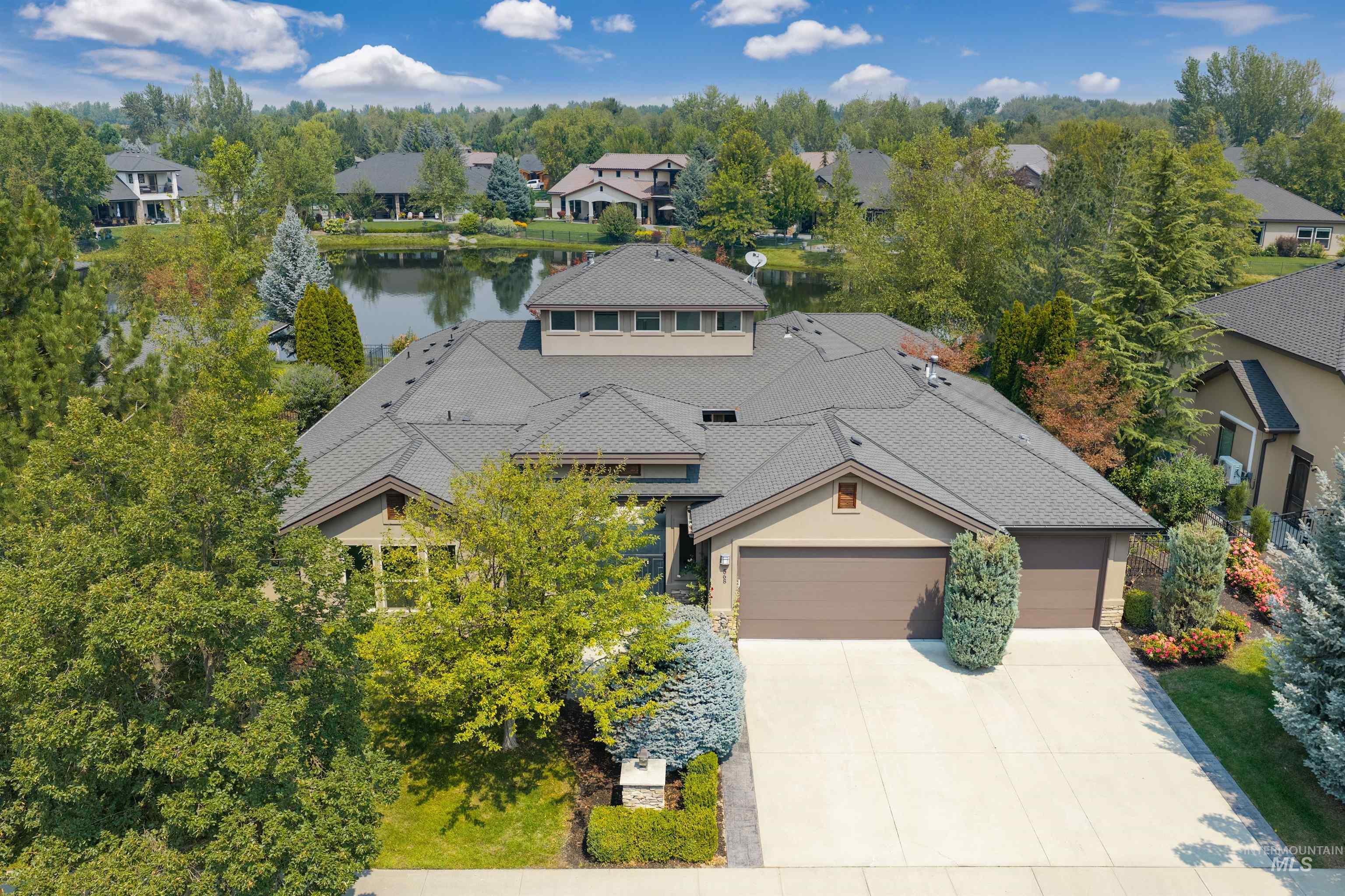 568 E Lakebrook Lane, Eagle, Idaho 83616, 4 Bedrooms, 3.5 Bathrooms, Residential For Sale, Price $1,378,000,MLS 98994673