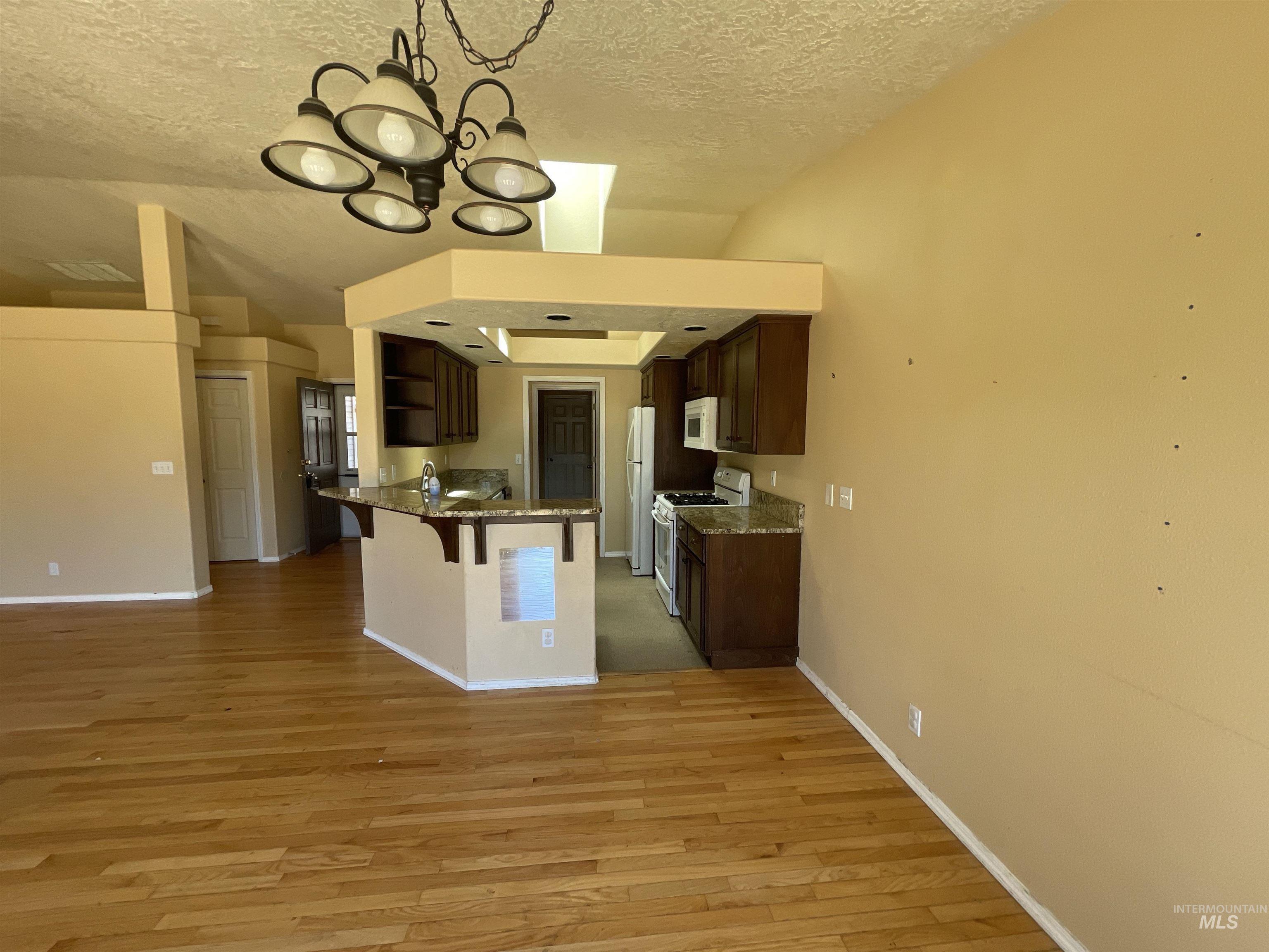 1285 N Aster Pl, Boise, Idaho 83704, 3 Bedrooms, 2 Bathrooms, Residential For Sale, Price $380,000, 98994675