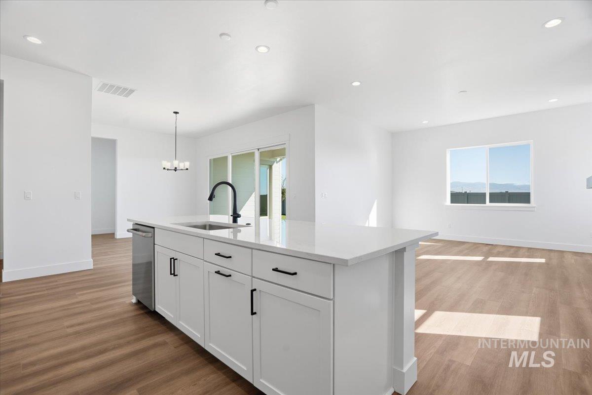 3779 S Anise Ave, Nampa, Idaho 83686, 3 Bedrooms, 2.5 Bathrooms, Residential For Sale, Price $574,990, 98994678