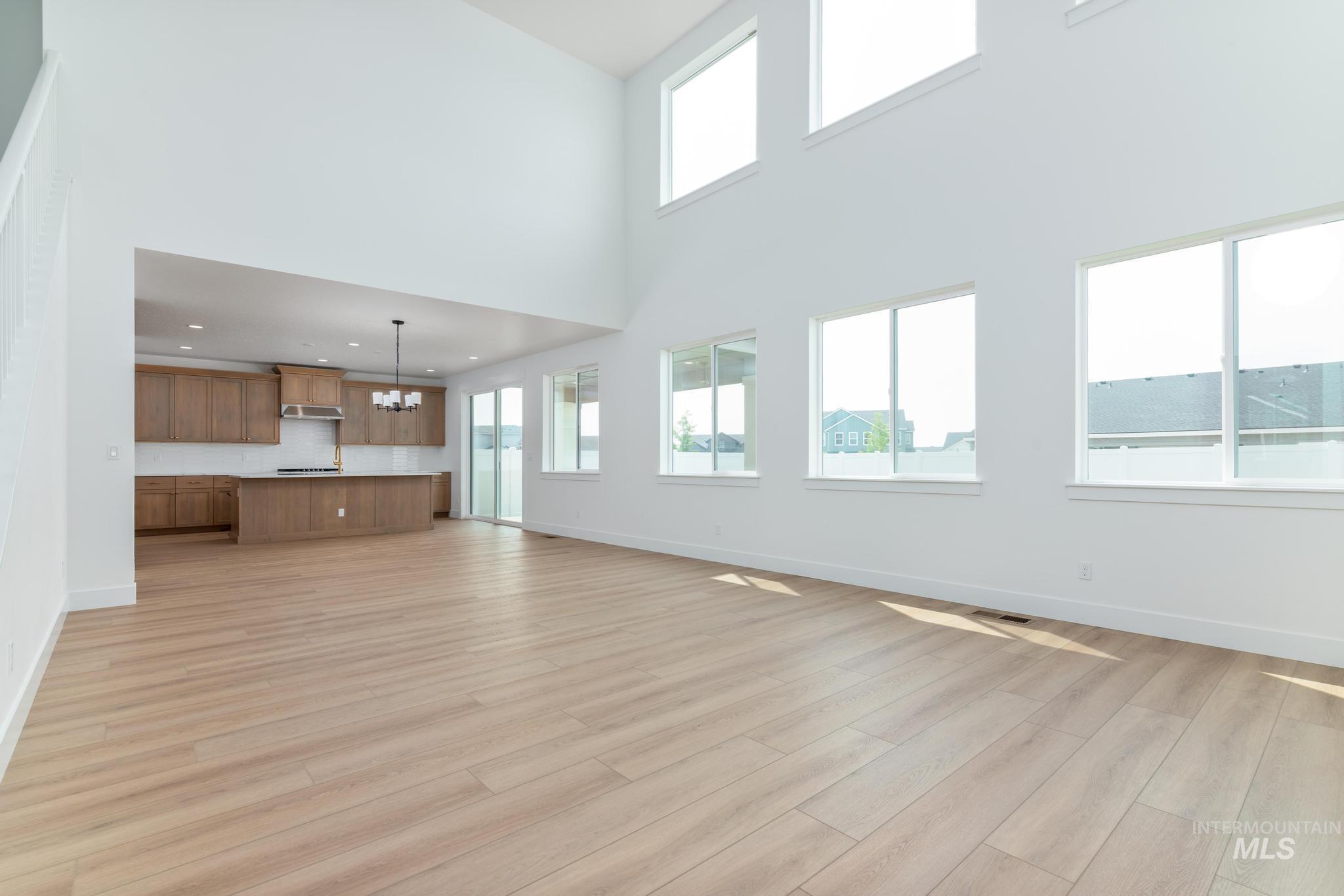 14867 Brown Pelican St, Caldwell, Idaho 83607, 5 Bedrooms, 4 Bathrooms, Residential For Sale, Price $569,000, 98994691