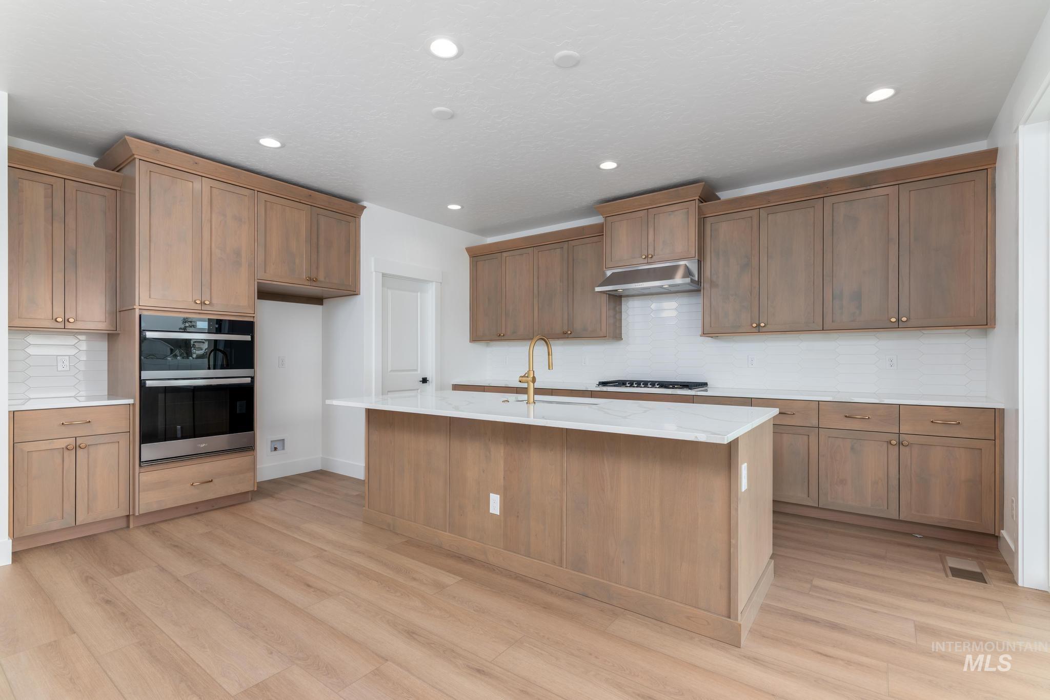 14867 Brown Pelican St, Caldwell, Idaho 83607, 5 Bedrooms, 4 Bathrooms, Residential For Sale, Price $569,000, 98994691