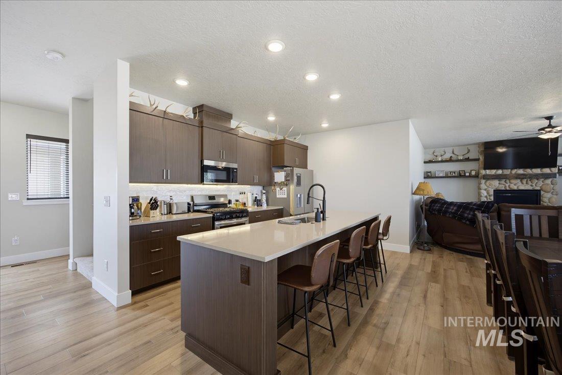 6049 S Catria Pl, Meridian, Idaho 83642, 3 Bedrooms, 2.5 Bathrooms, Residential For Sale, Price $520,000, 98994693