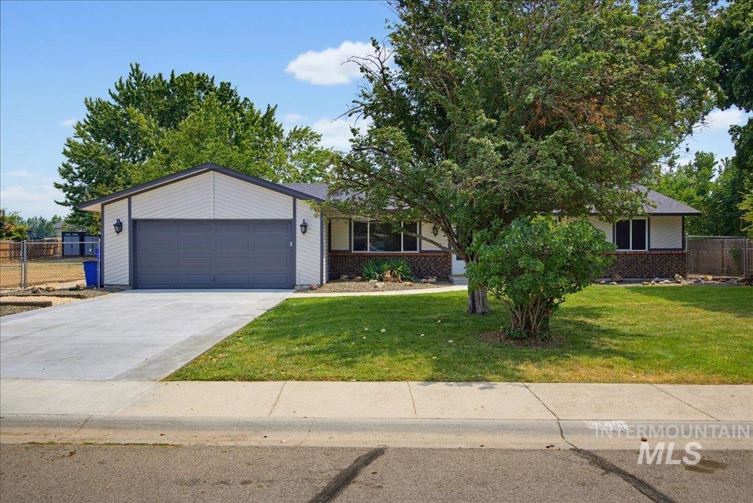 5030 S Missoula Way, Boise, Idaho 83709, 3 Bedrooms, 2 Bathrooms, Residential For Sale, Price $499,999, 98994694
