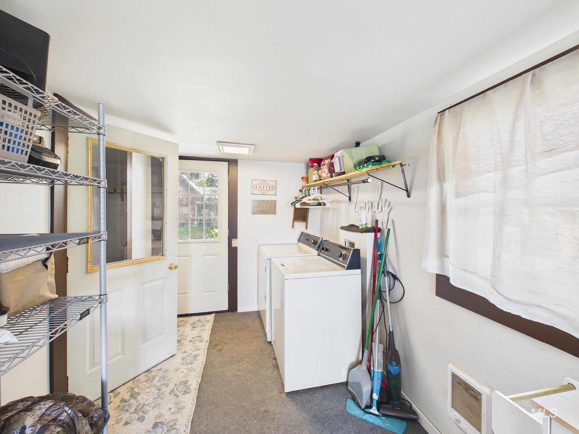 1118 S Boise Ave., Emmett, Idaho 83617, 3 Bedrooms, 1 Bathroom, Residential For Sale, Price $399,000, 98994695