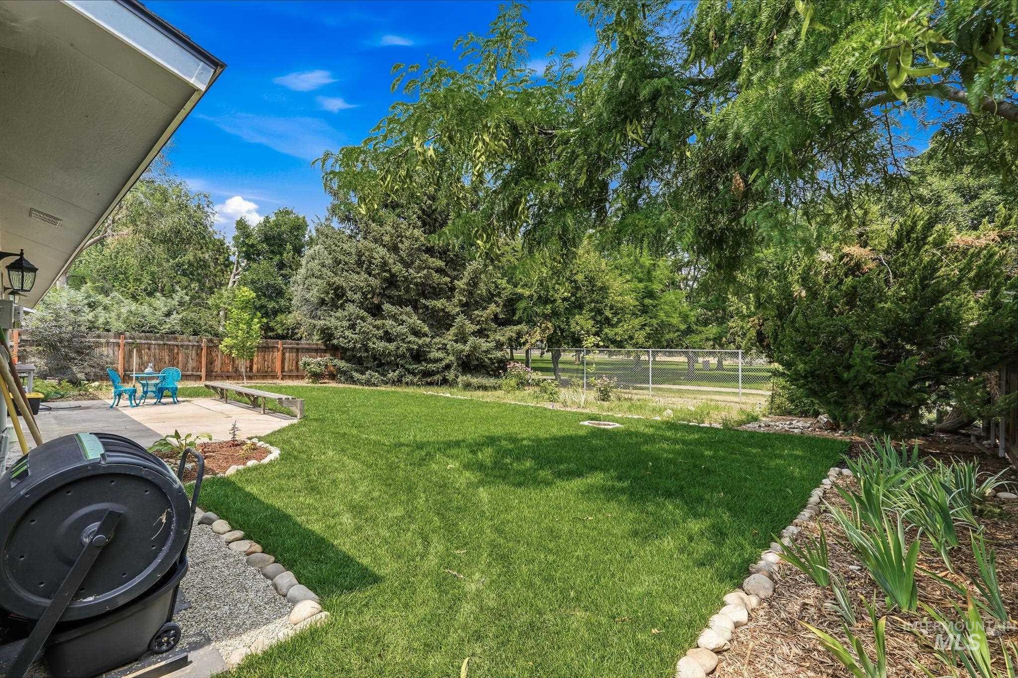 1218 W Chateau, Meridian, Idaho 83646, 3 Bedrooms, 1 Bathroom, Residential For Sale, Price $375,000, 98994701