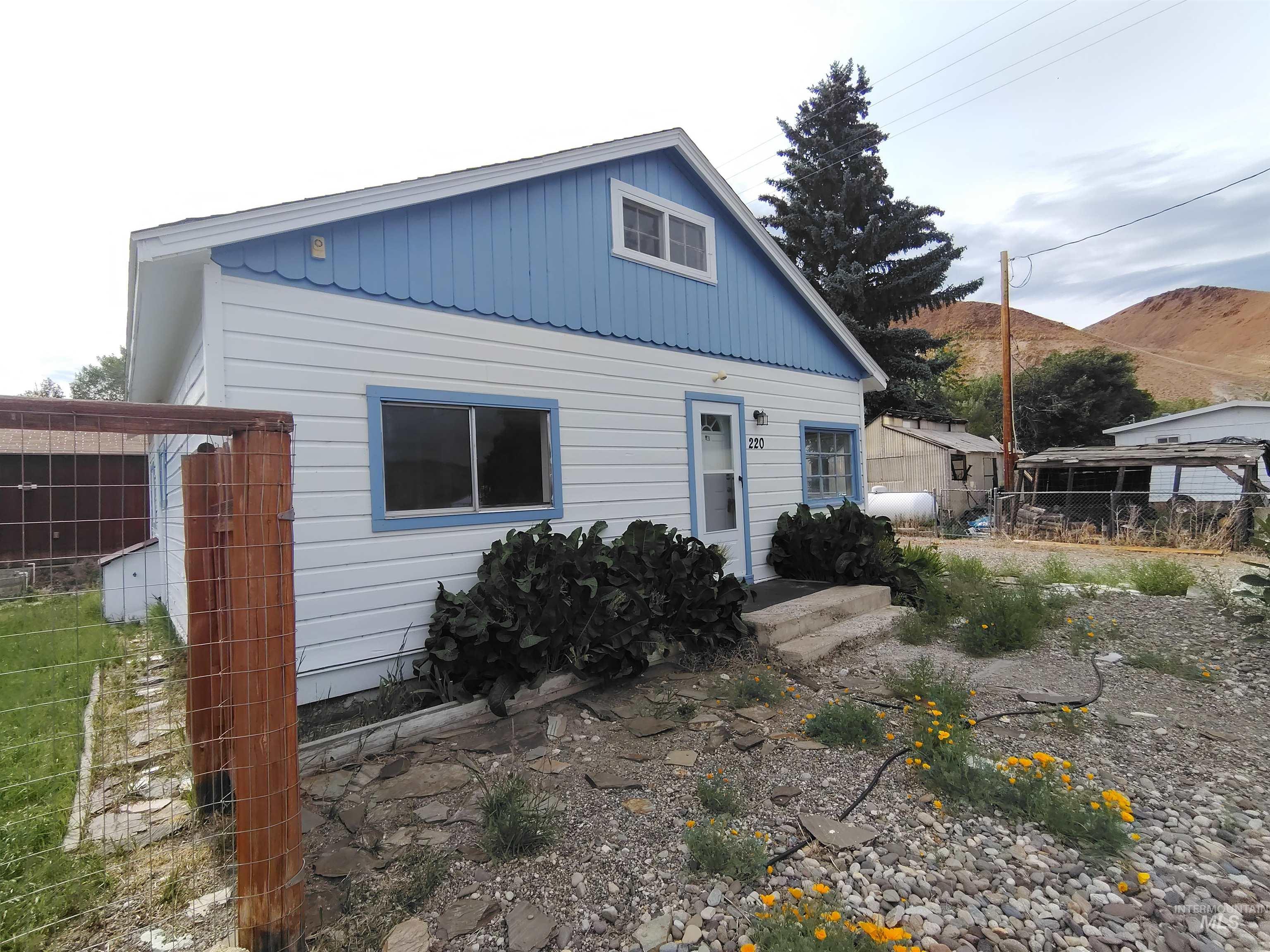 220 S 2nd, Challis, Idaho 83226, 3 Bedrooms, 1 Bathroom, Residential For Sale, Price $120,000, 98994702