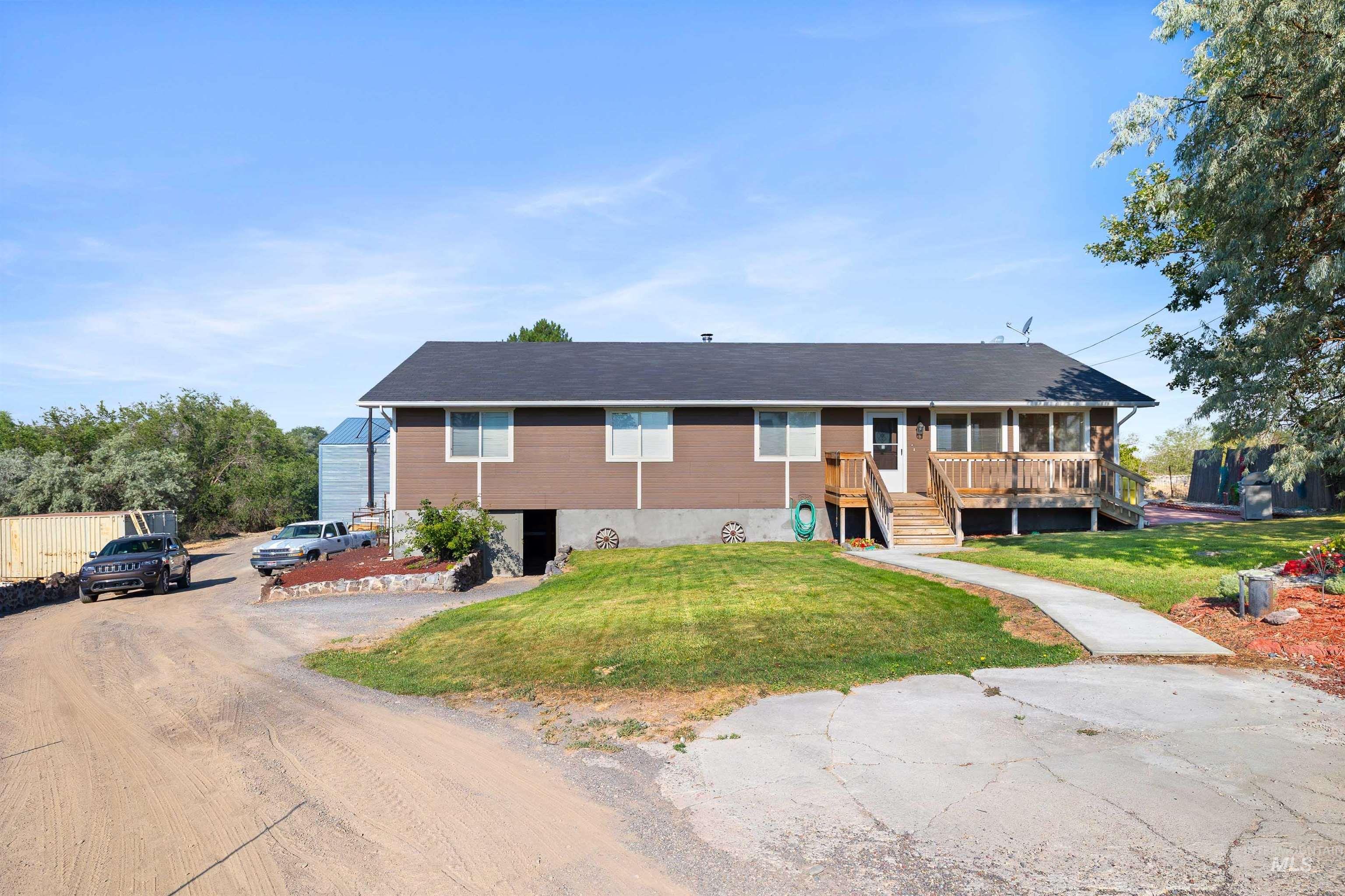 4277 N 1400 E, Buhl, Idaho 83316, 4 Bedrooms, 2 Bathrooms, Residential For Sale, Price $579,000,MLS 98994703