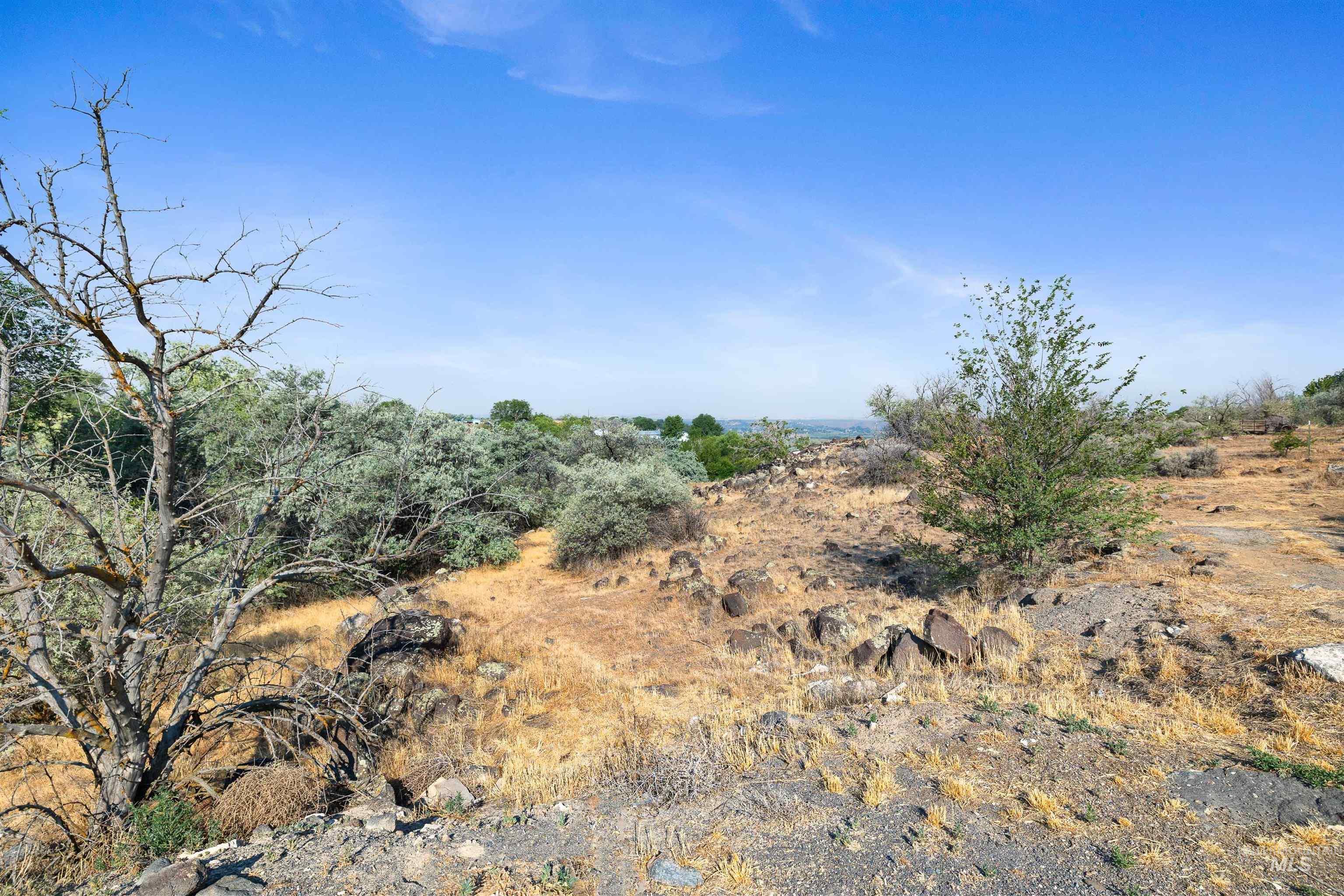 4277 N 1400 E, Buhl, Idaho 83316, 4 Bedrooms, 2 Bathrooms, Residential For Sale, Price $579,000, 98994703