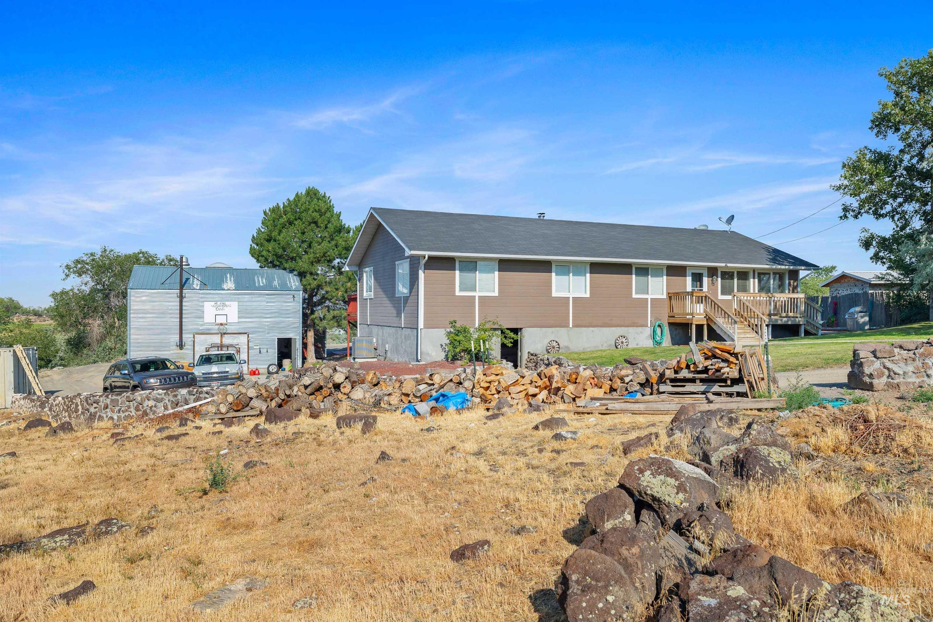 4277 N 1400 E, Buhl, Idaho 83316, 4 Bedrooms, 2 Bathrooms, Residential For Sale, Price $579,000, 98994703