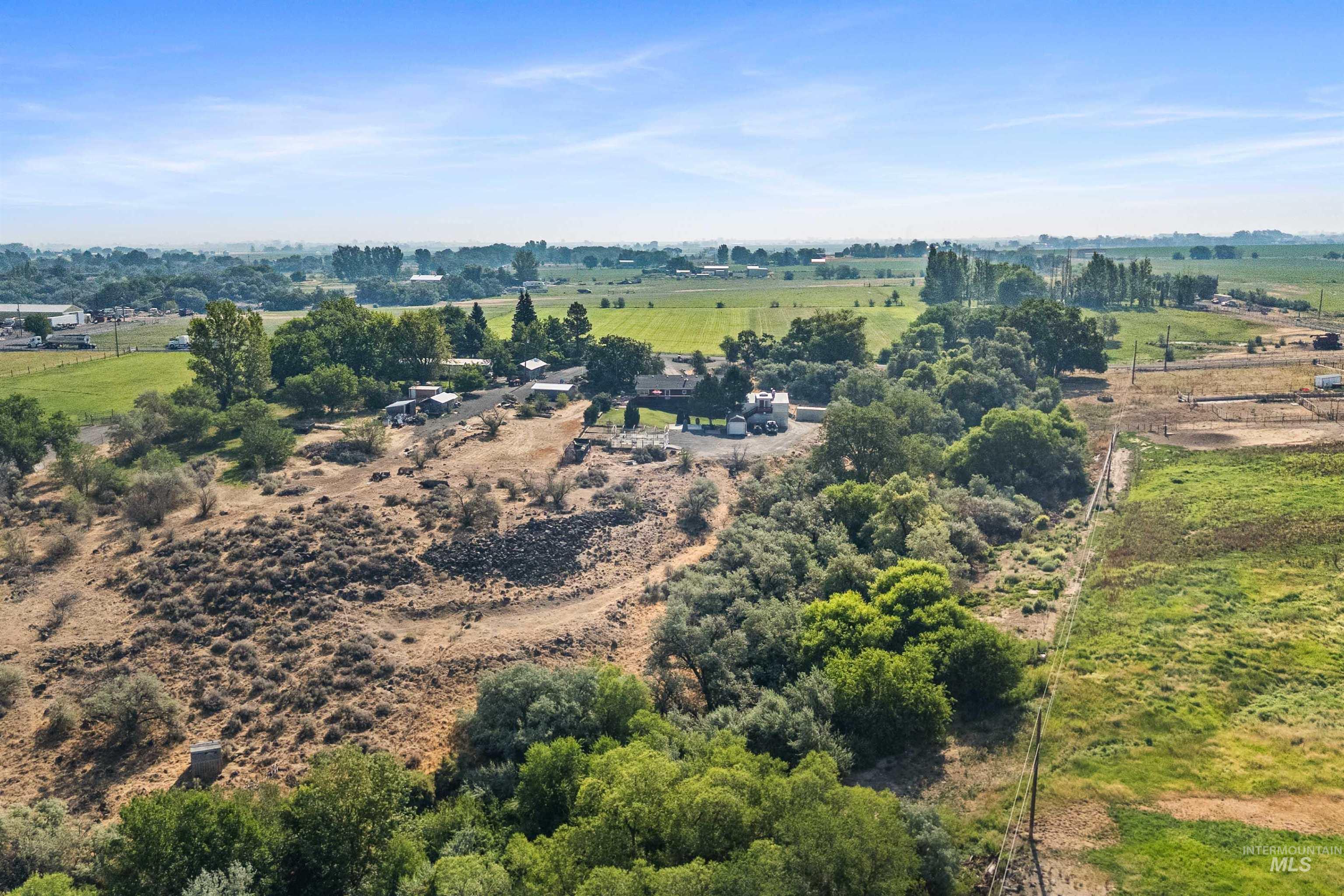 4277 N 1400 E, Buhl, Idaho 83316, 4 Bedrooms, 2 Bathrooms, Residential For Sale, Price $579,000, 98994703